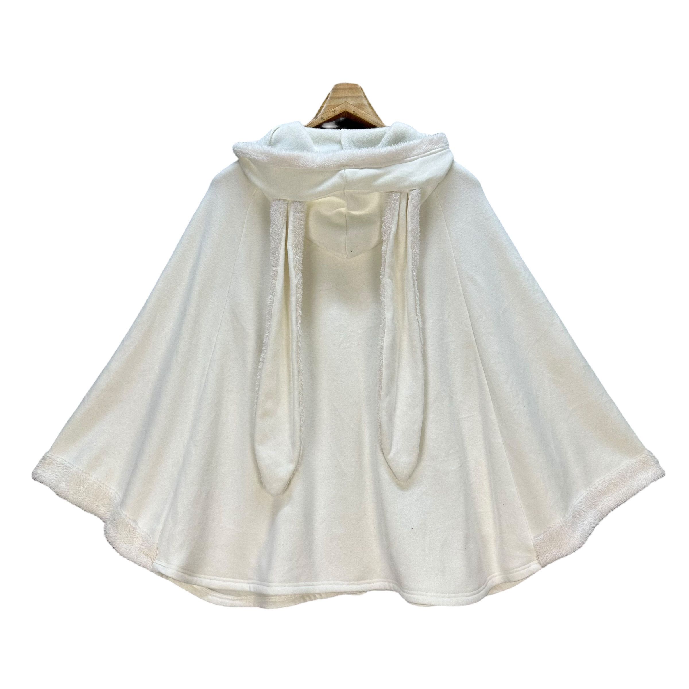 Japanese Brand ALGONQUINS Rabbit White Cape #A41-0945 Size ONE SIZE - 11 Thumbnail