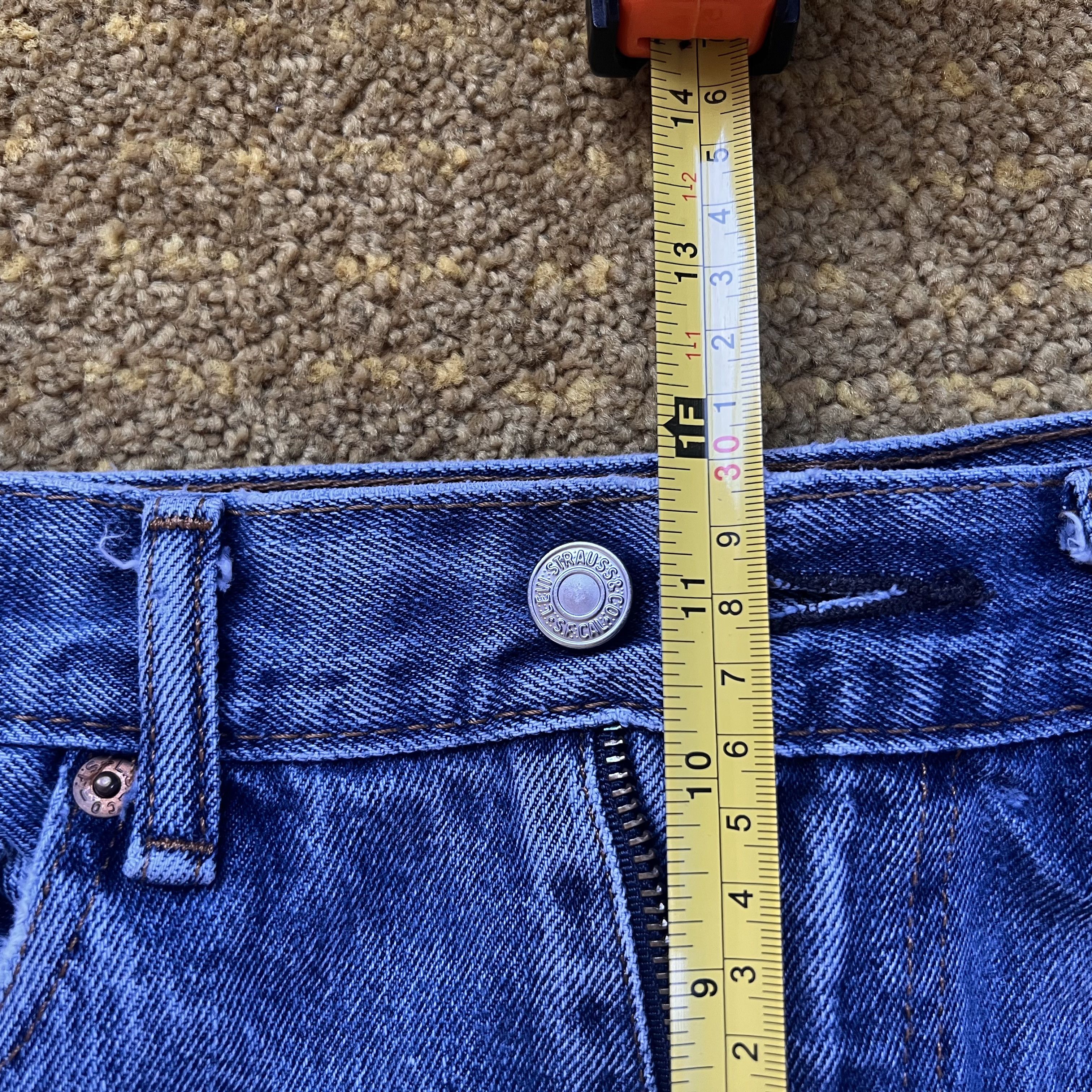 Levi's Vintage Clothing × Vintage Levi's 505 light blue ripped, distressed jeans Size US 32 / EU 48 - 7 Thumbnail