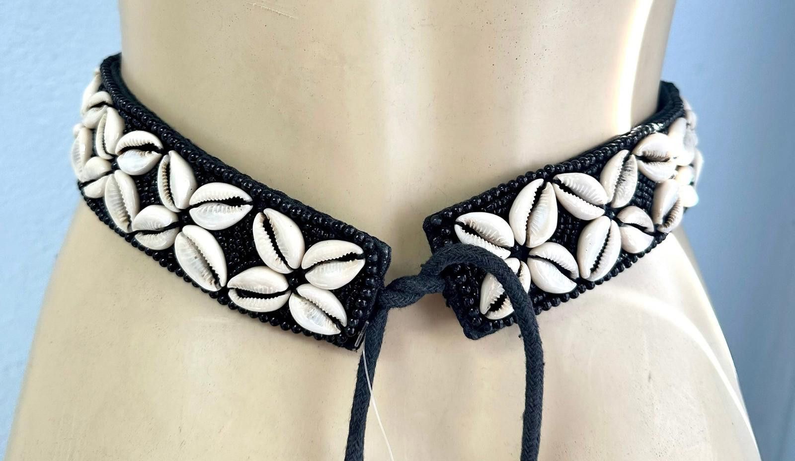 Designer Fashion Shell Beaded Belt Black Size ONE SIZE - 2 Thumbnail