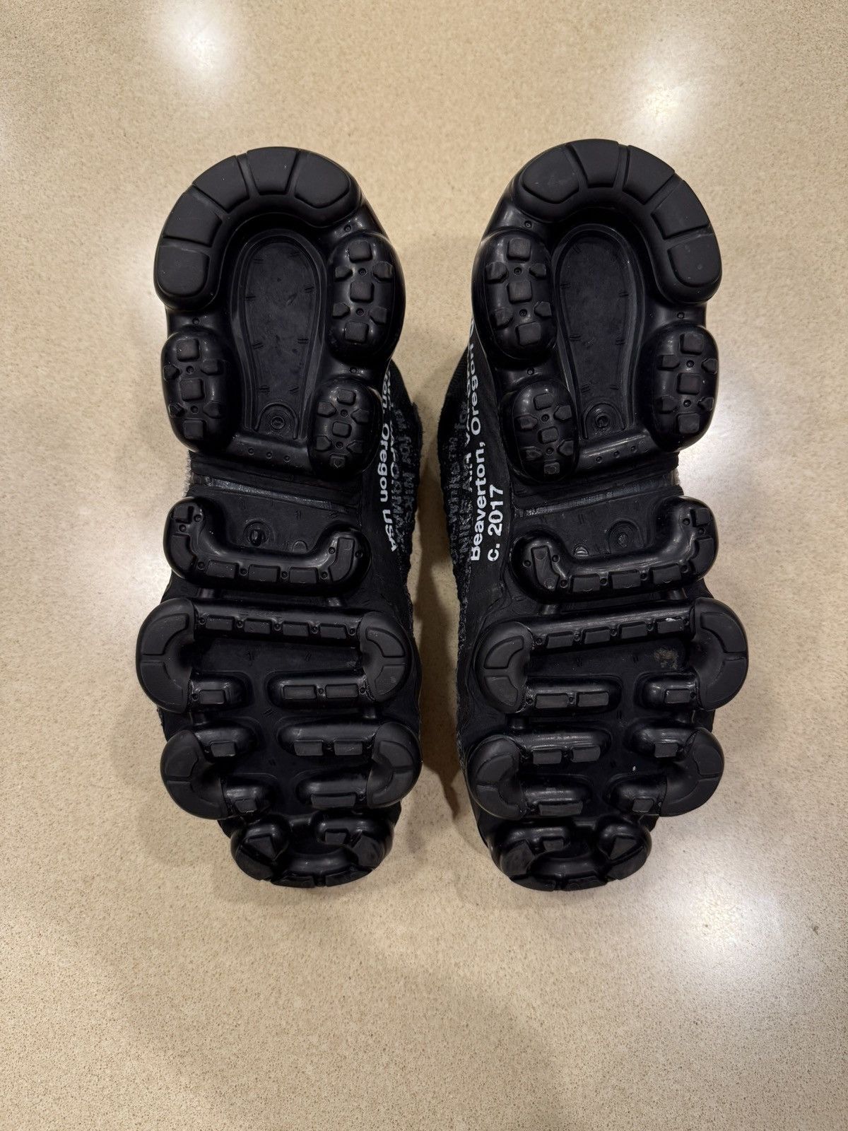 Nike × Off-White Off-White Air VaporMax ‘The Ten’ Size US 6 / EU 39 - 4 Thumbnail