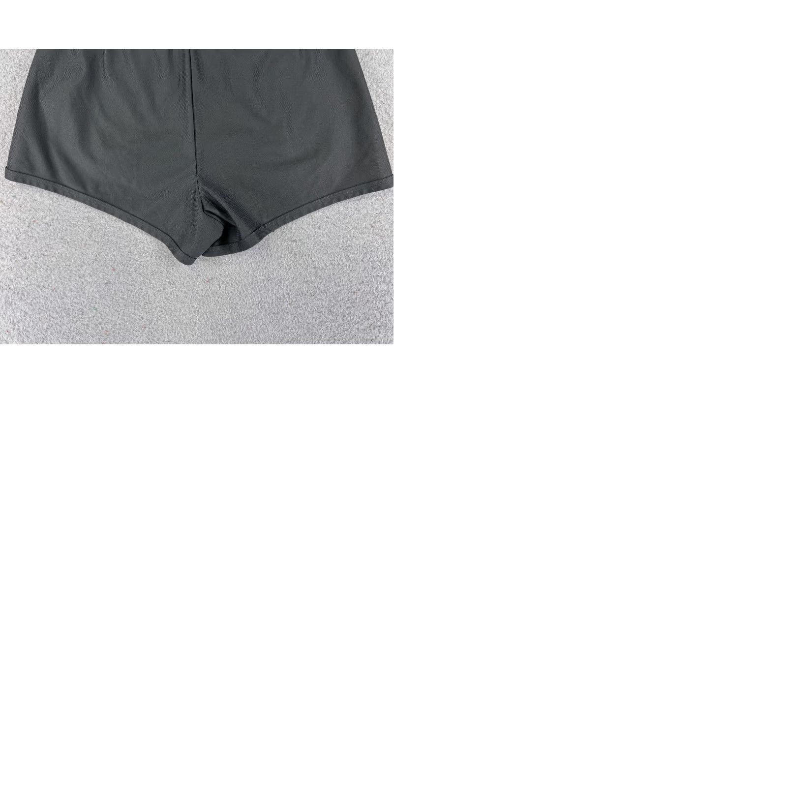 The North Face The North Face Shorts Womens XS Gray Nylon Elastic Waist Run Gym 3" Inseam Regular Fit Large List: Not allowed. Size 26" / US 2 / IT 38 - 9 Thumbnail