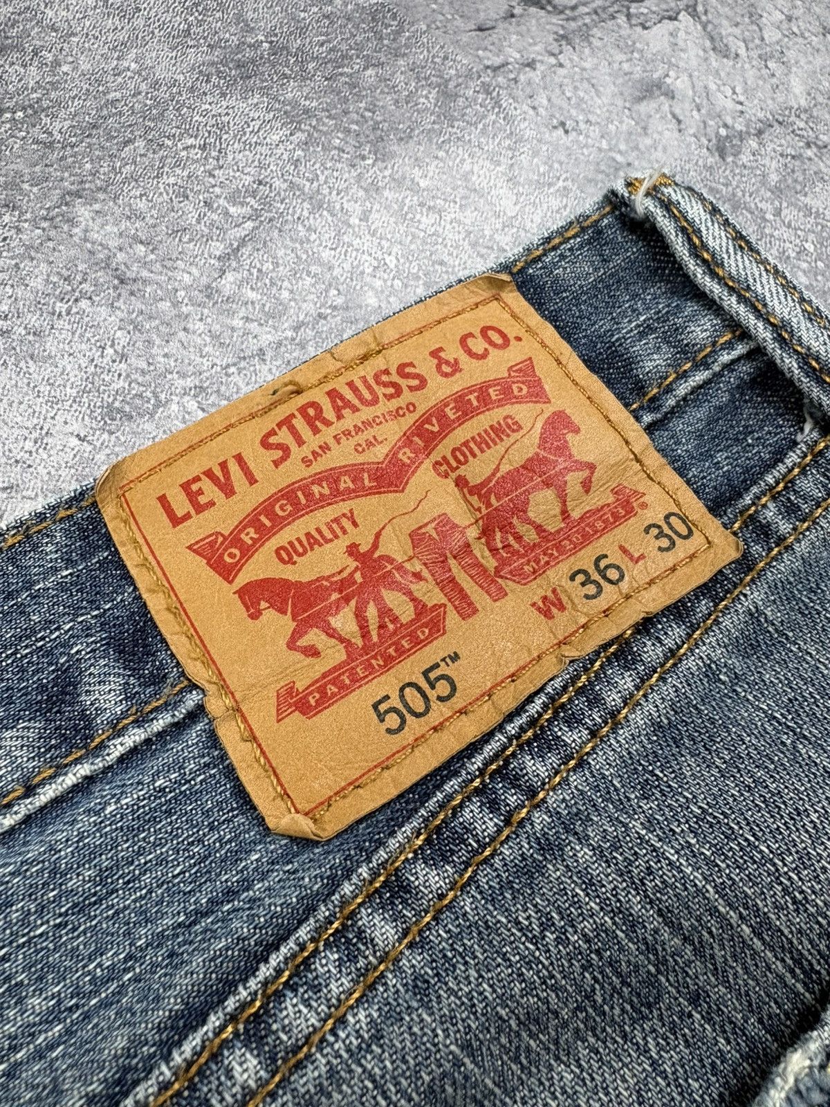 Levi's LEVIS Vintage Blue Denim Baggy Pants Jeans Streetwear Hype Size US 36 / EU 52 - 7 Thumbnail