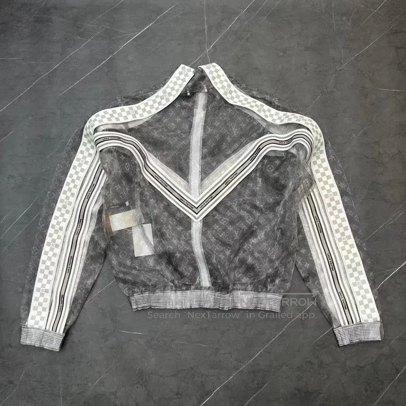 Louis Vuitton Louis Vuitton Transparent organza full logo jacket Size US M / EU 48-50 / 2 - 2 Thumbnail