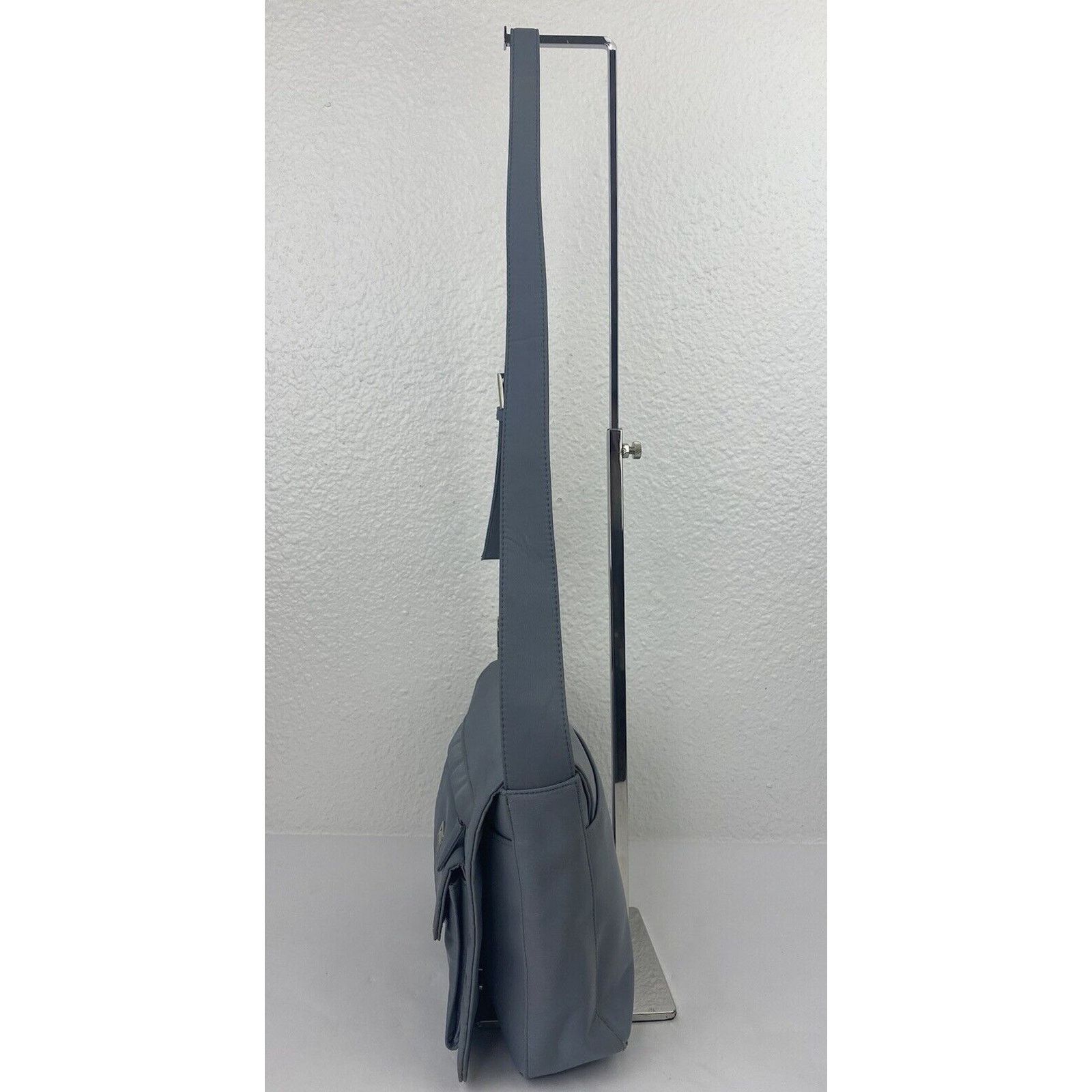 Guess VTG GUESS Gray Nylon Shoulder Bag Purse Metal Logo Y2K 90s Size ONE SIZE - 4 Thumbnail