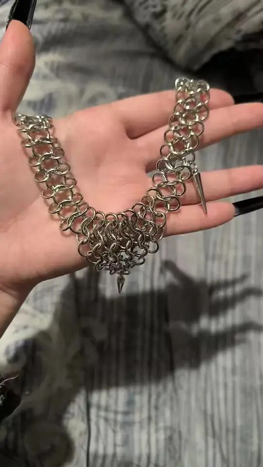 Jewelry Circular Chain Rivet Pendant Necklace Size ONE SIZE - 4 Thumbnail