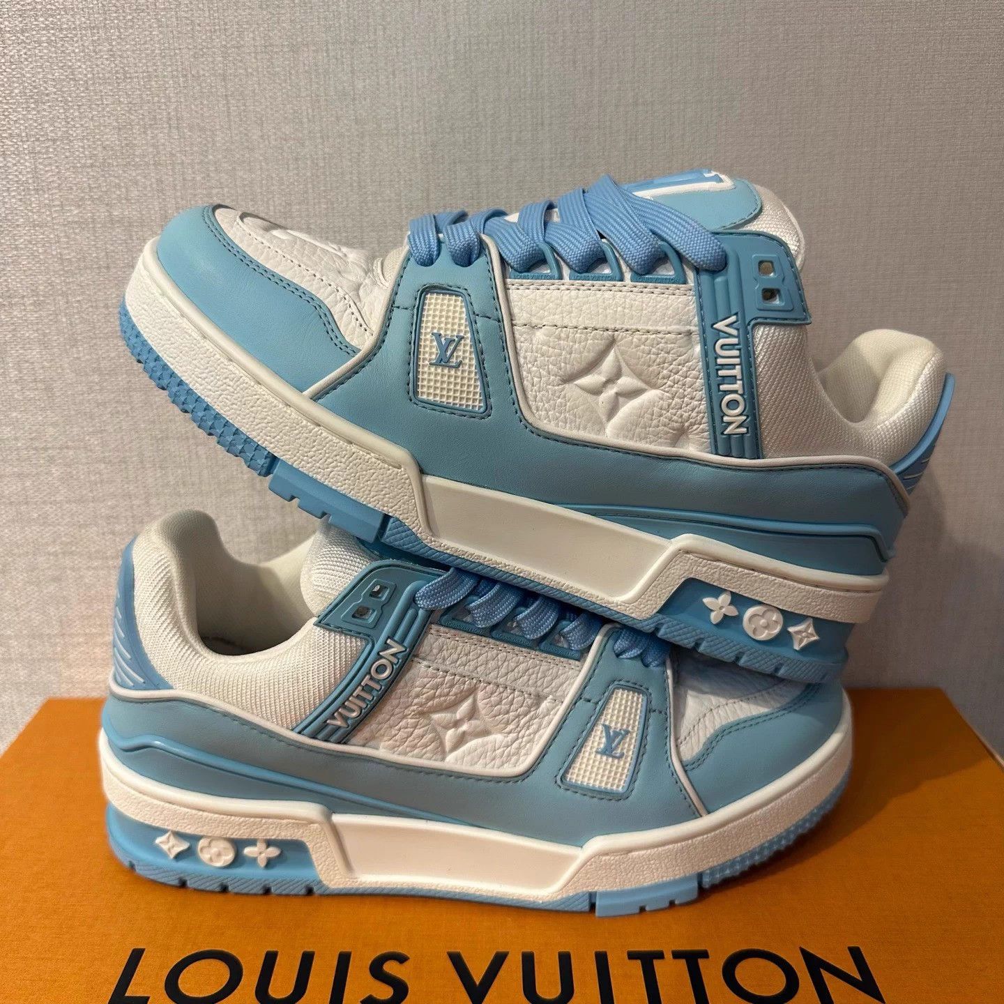 Louis Vuitton LV Sky Blue Trainer 35 New Size US 4 / IT 34 - 6 Thumbnail