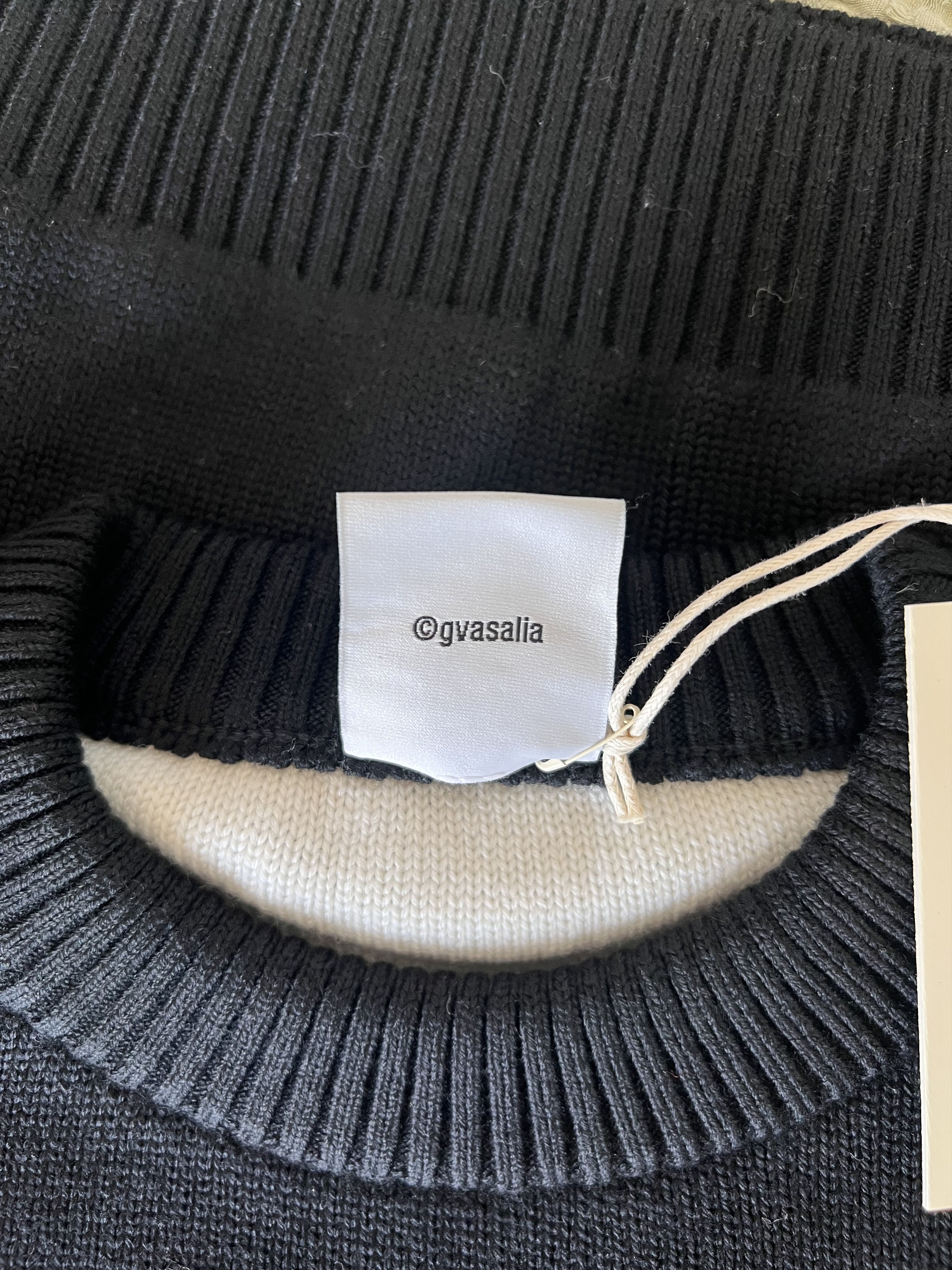 Vetements Vetements Translation Sweater in Black Size US L / EU 52-54 / 3 - 9 Thumbnail