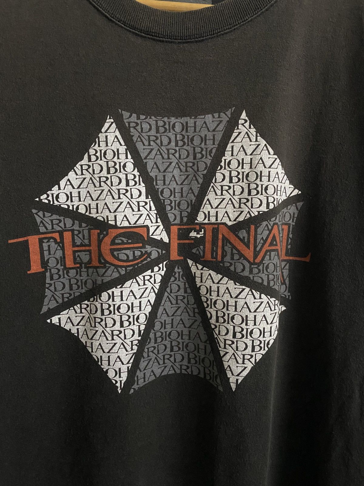 Playstation Vintage Resident Evil Biohazard The Final Size US L / EU 52-54 / 3 - 2 Thumbnail