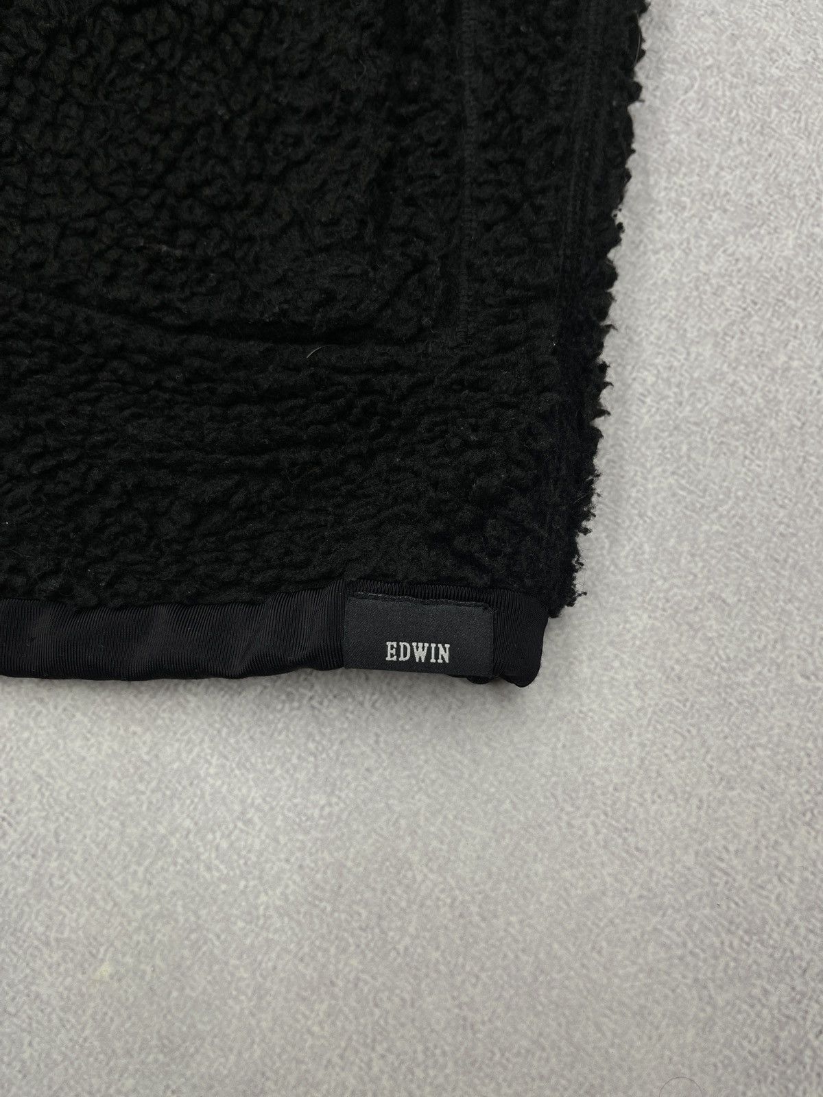 Edwin × Japanese Brand × Vintage Vintage Edwin Insulate Fleece Jacket Black Big Logo Japanese Size US M / EU 48-50 / 2 - 9 Thumbnail