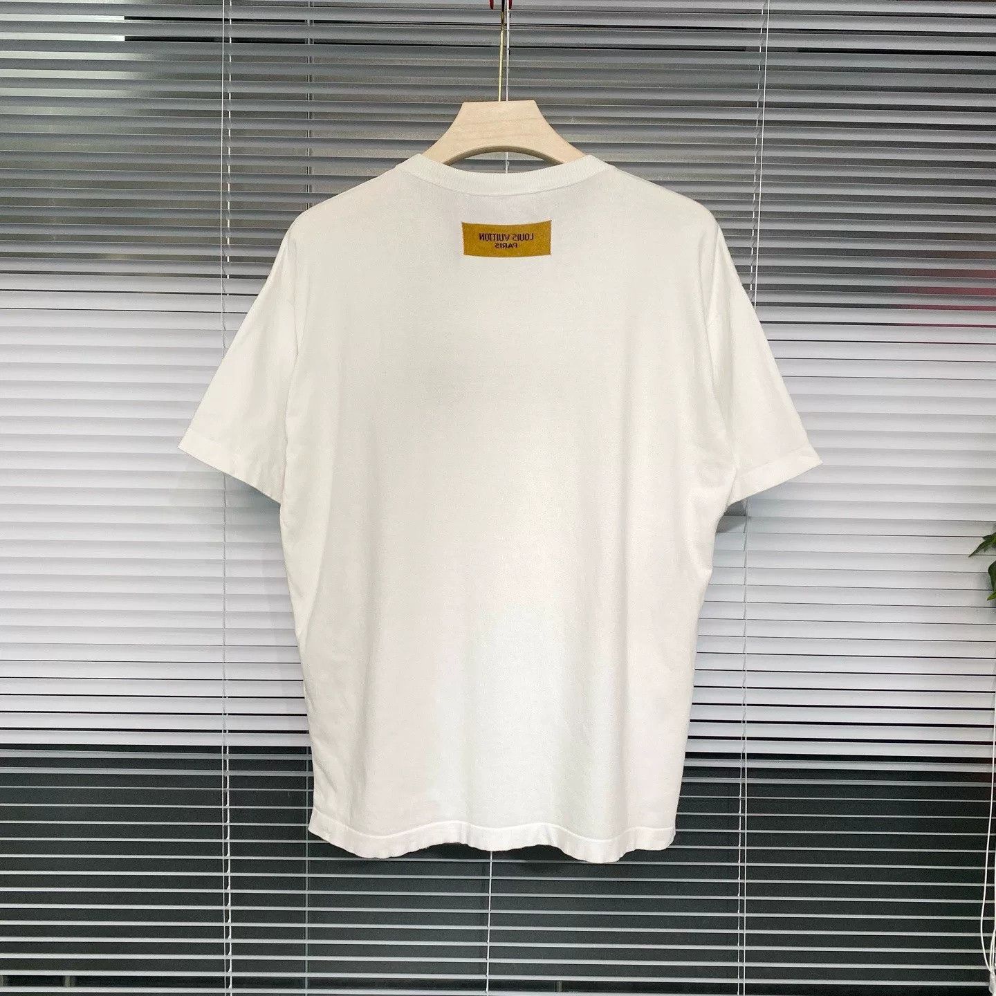 Louis Vuitton Louis Vuitton White Knit Logo Short-Sleeve Size US S / EU 44-46 / 1 - 2 Thumbnail