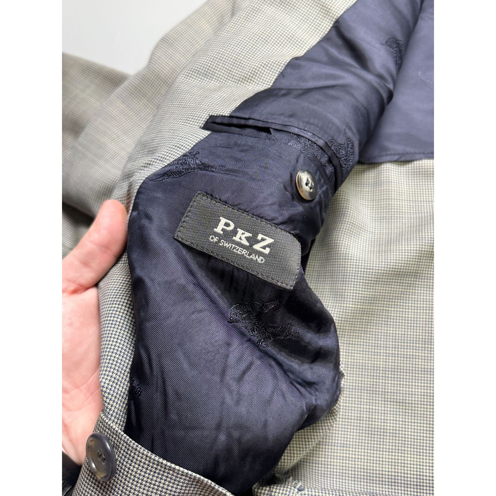 Burberry Burberry for PkZ Vintage 3 Button Wool Blazer (Y1153) Size 44R - 5 Thumbnail