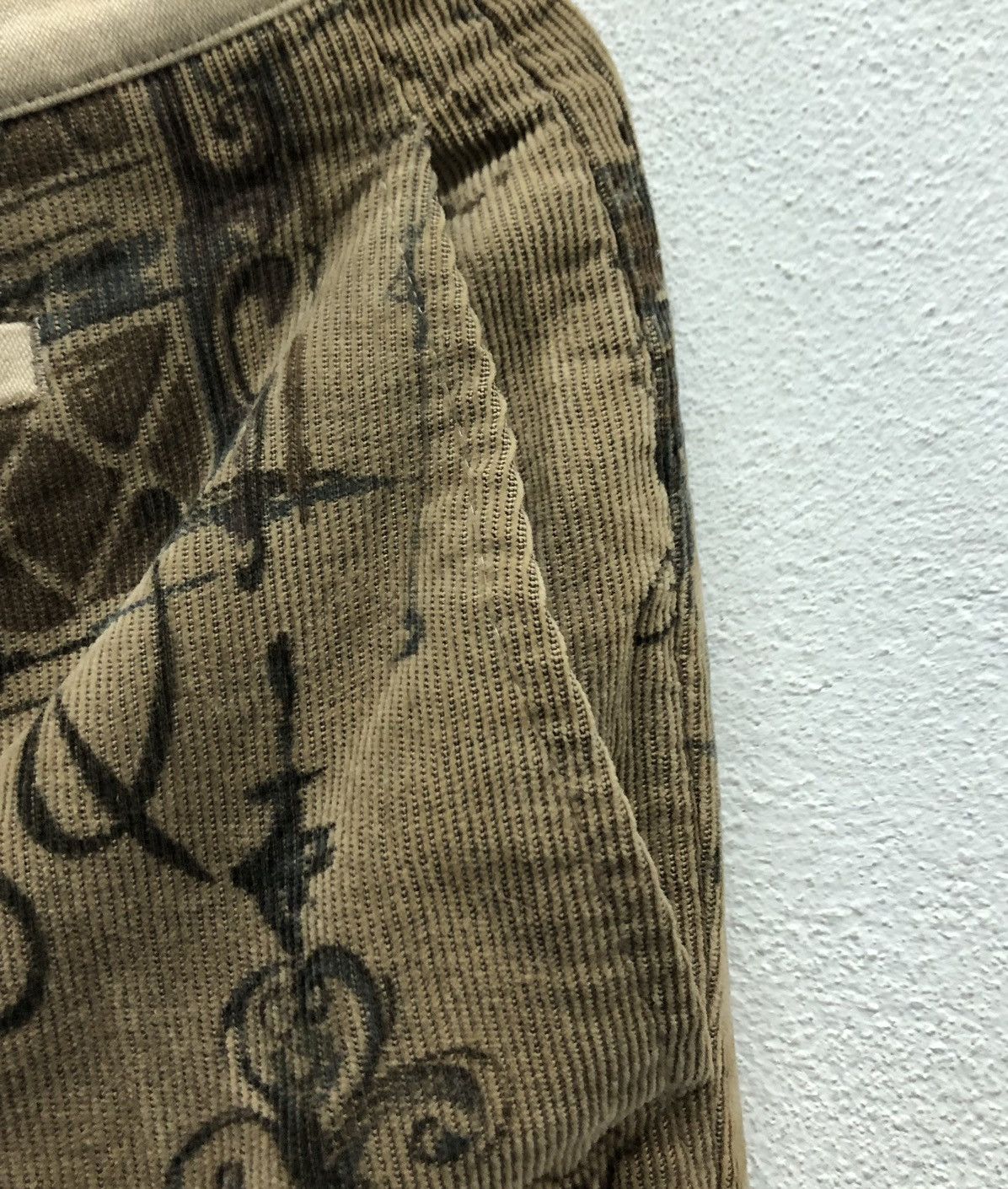 Japanese Brand Vintage Beige Graphic Print Cropped Pants Size 30" / US 8 / IT 44 - 5 Thumbnail