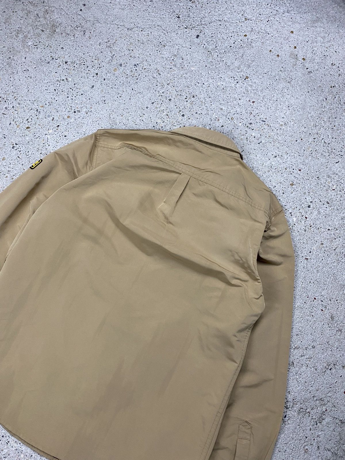 Barbour Barbour international beige shirt windbreaker Size US M / EU 48-50 / 2 - 11 Thumbnail