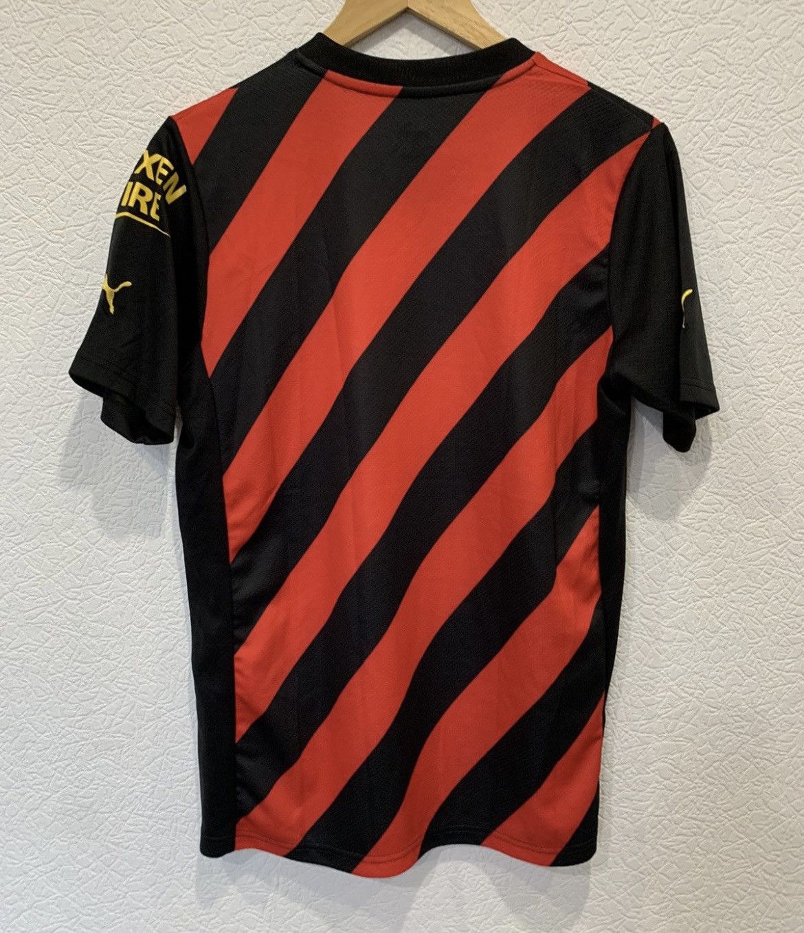 Puma MANCHESTER CITY PUMA 2022/2023 AWAY KIT SOCCER JERSEY Size US S / EU 44-46 / 1 - 6 Thumbnail