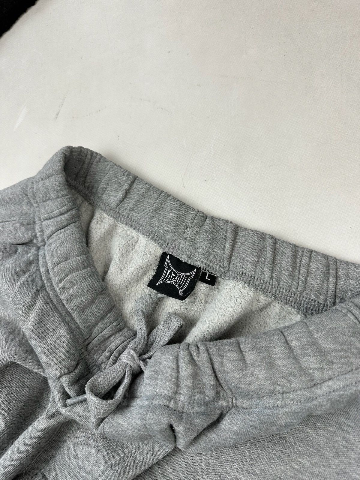 Affliction × Tapout TAPOUT sweatpants vintage y2k skulls zip up grunge skater Size US 33 - 4 Thumbnail
