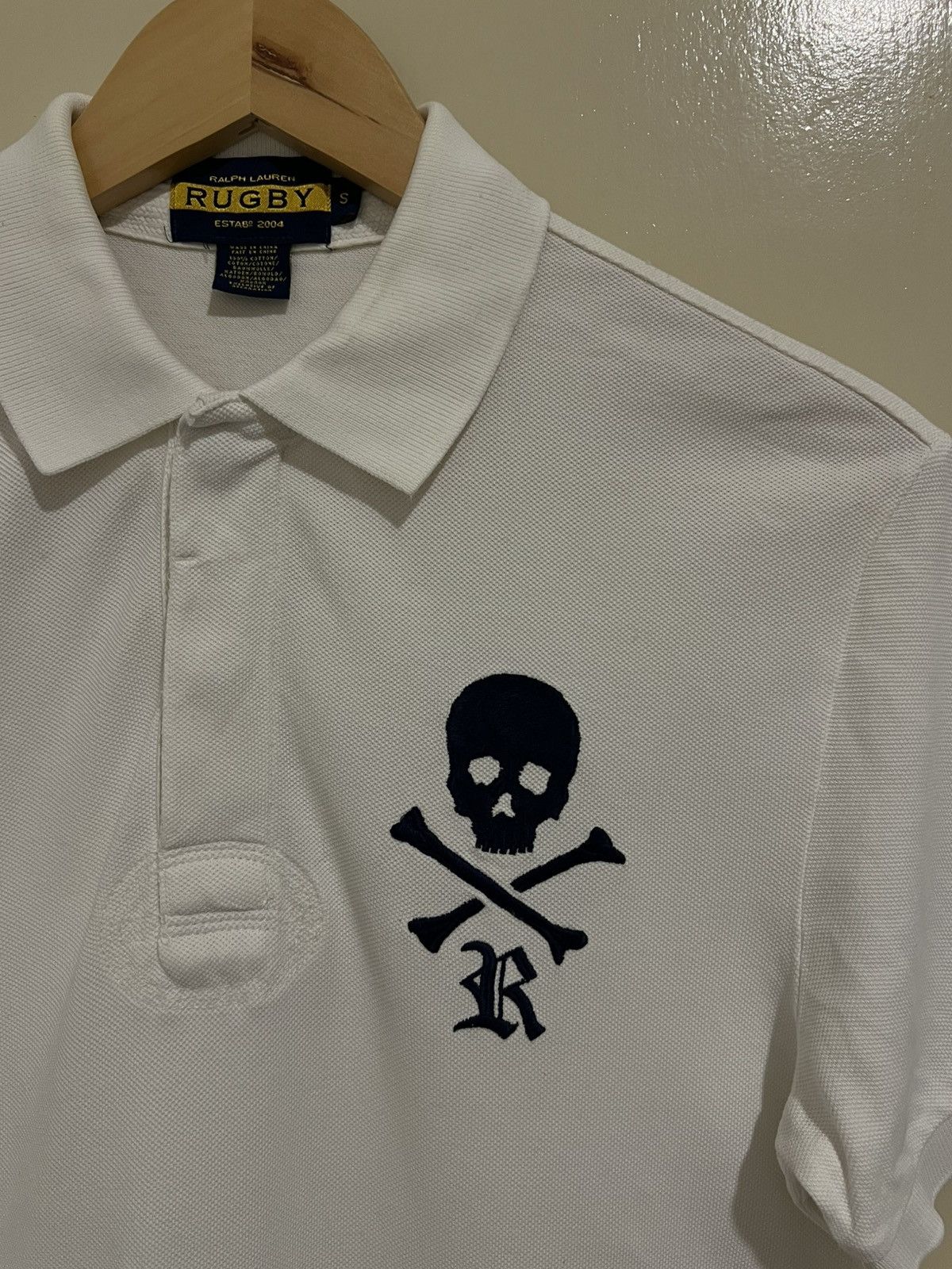 Rugby Ralph Lauren Vintage Rugby Ralph Lauren Skull & Crossbones Polo Shirt Size US S / EU 44-46 / 1 - 2 Thumbnail