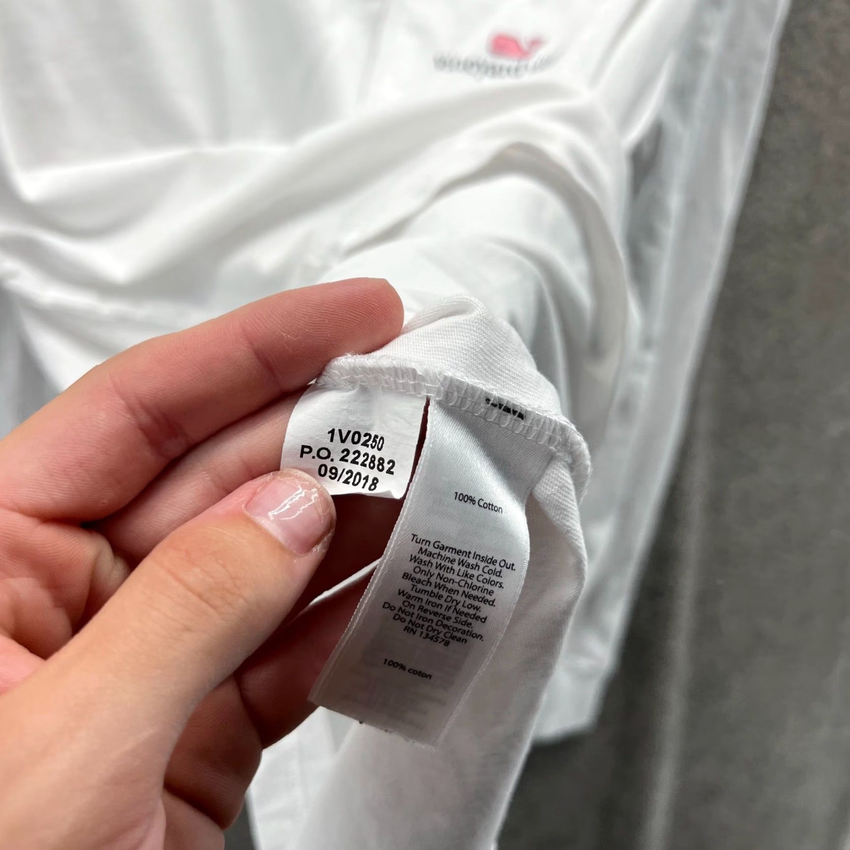 Vineyard Vines Vineyard Vines Shirt Mens Medium White Long Sleeve Pocket Logo Cotton Size US M / EU 48-50 / 2 - 4 Thumbnail