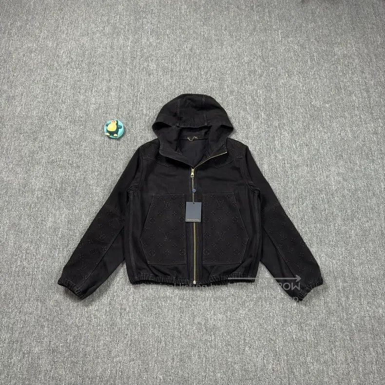 Louis Vuitton Louis Vuitton Black lumberjack full-print hooded denim jac Size US M / EU 48-50 / 2 - 1 Thumbnail