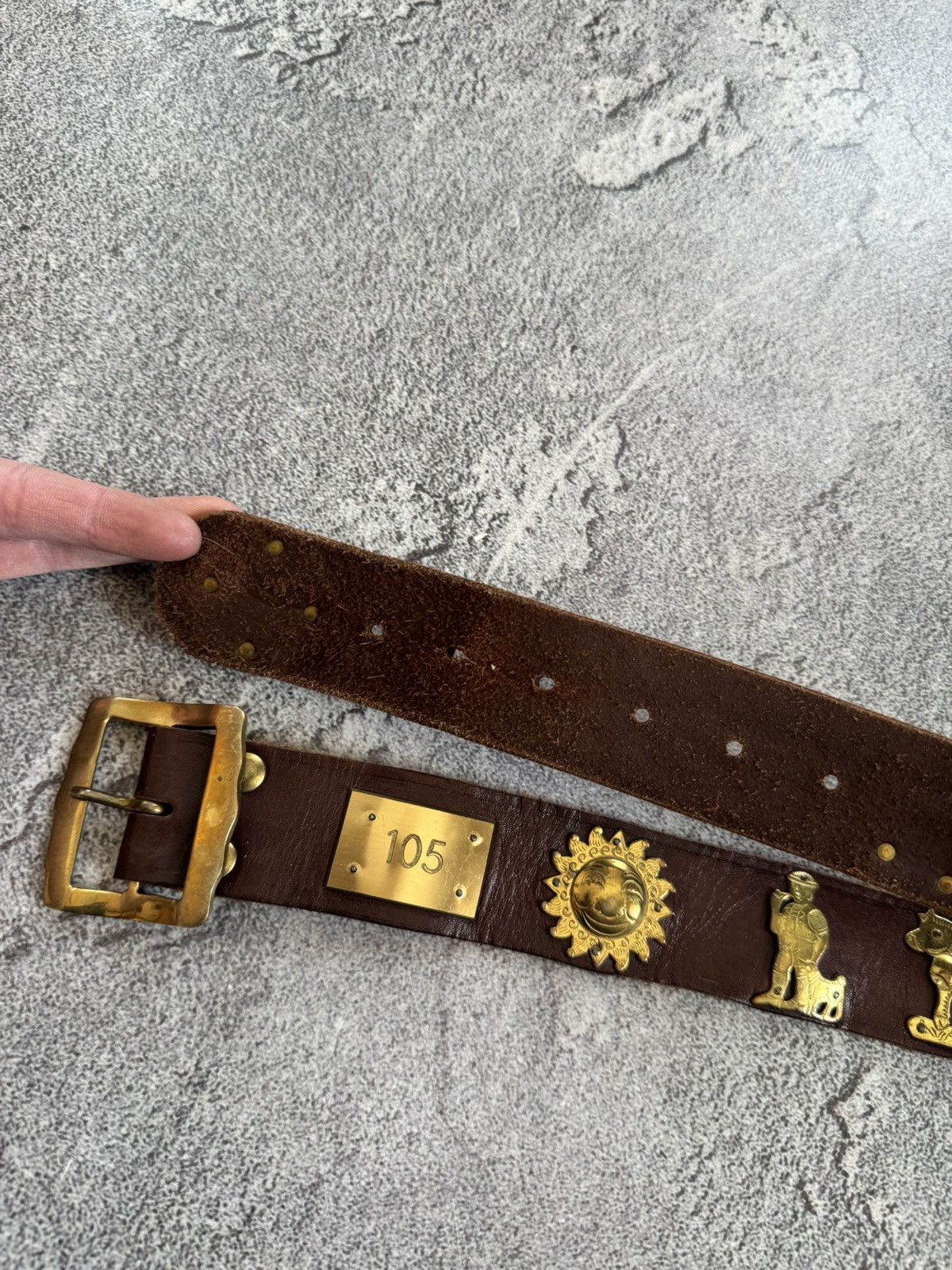 Etro 90s Retro vintage leather belt iconic cows 🐄 metal details Size ONE SIZE - 7 Thumbnail