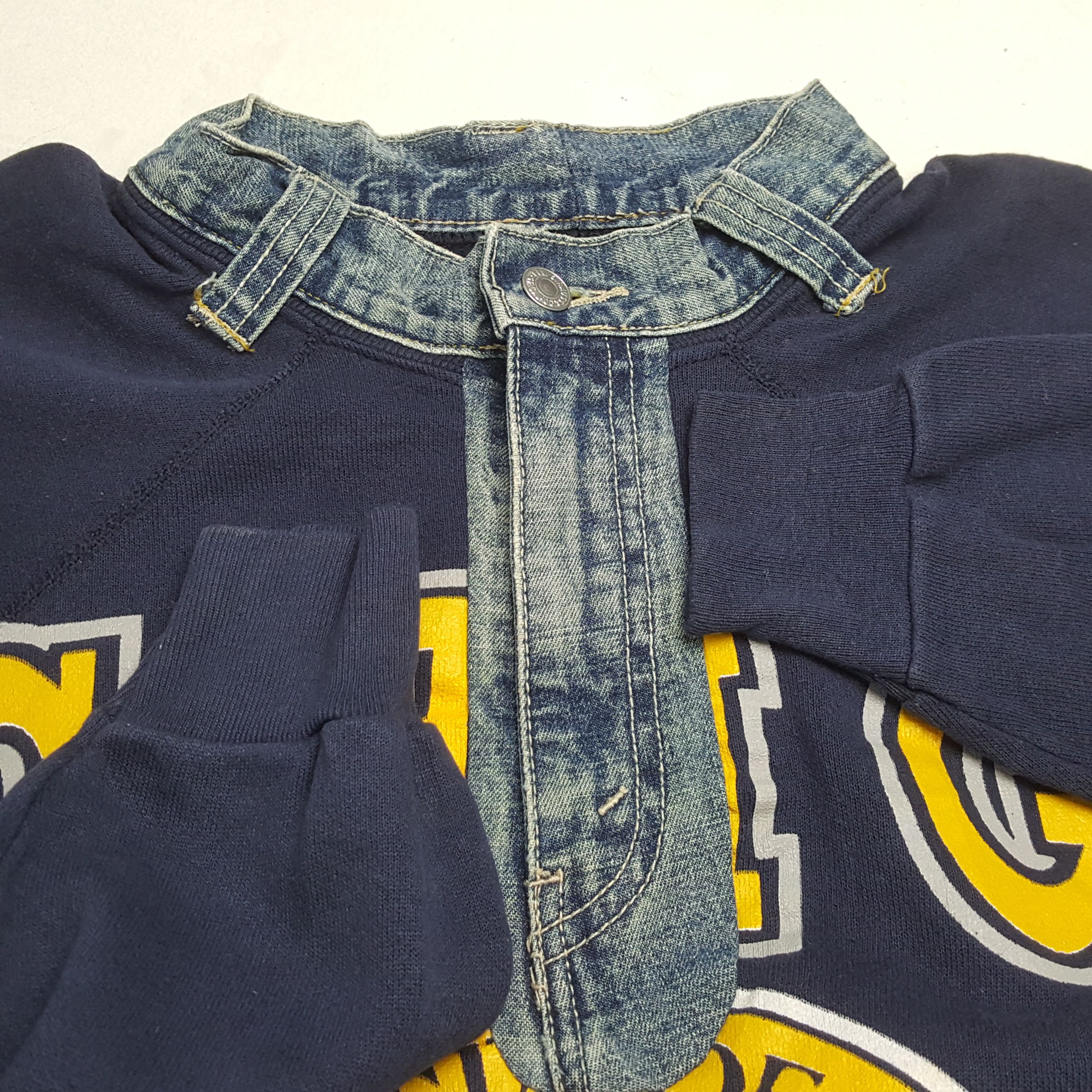 Vintage UNIVERSITY OF MICHIGAN Streetwear Style Custom Sweatshirt Size US L / EU 52-54 / 3 - 8 Thumbnail
