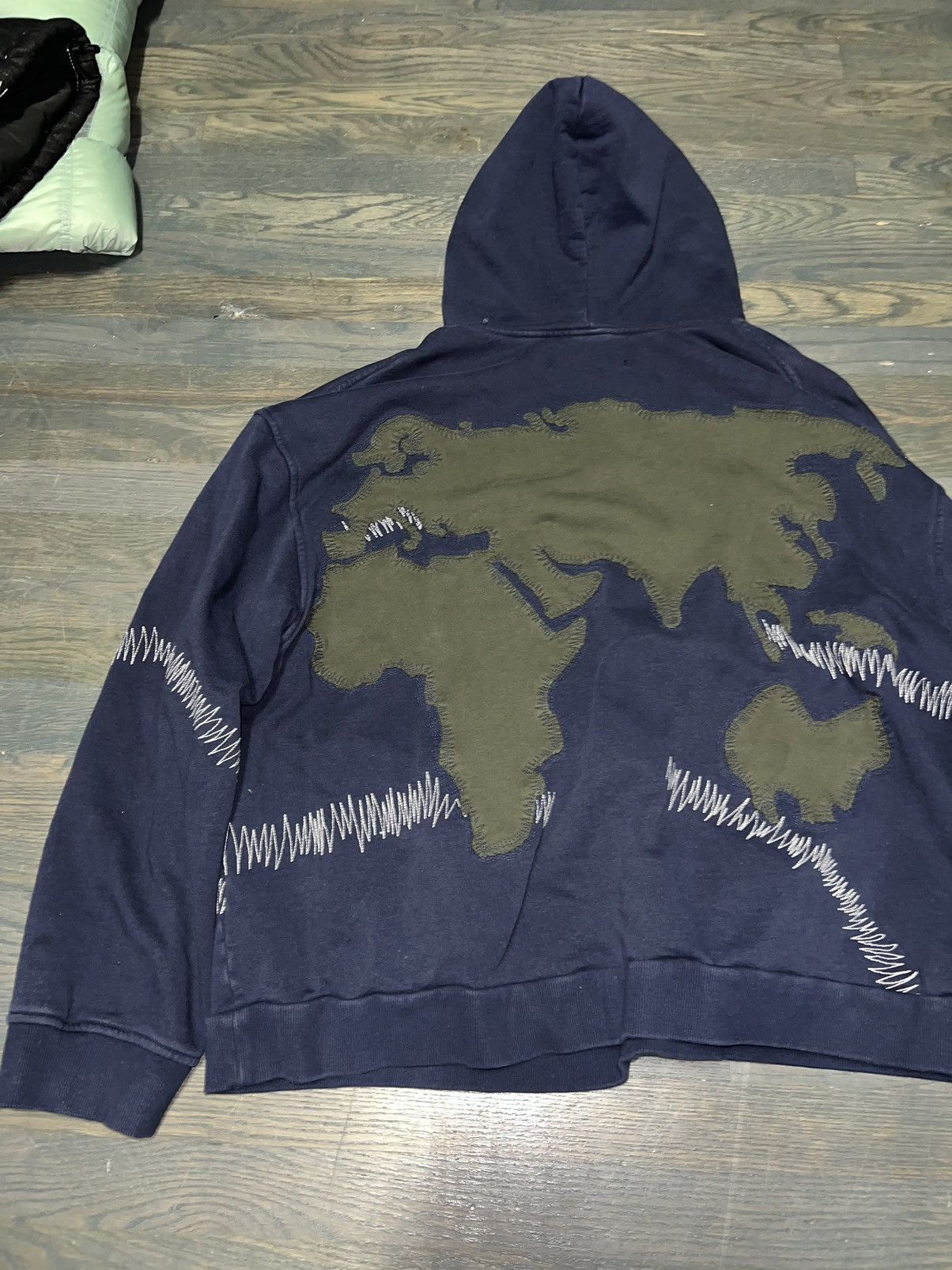 Who Decides War Who decides war earth hoodie Size US L / EU 52-54 / 3 - 8 Thumbnail