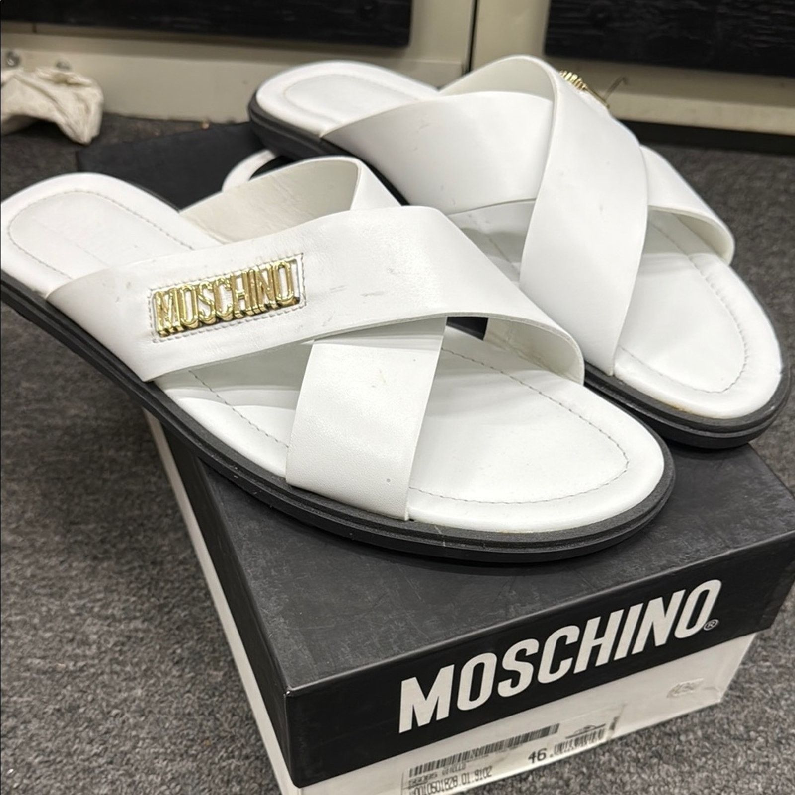 Moschino NWT Moschino White Slide Sandals Size 46 US 13 Size US 13 / EU 46 - 1 Thumbnail