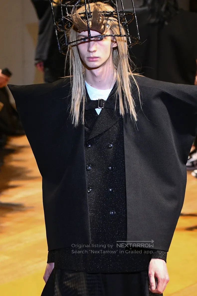 Comme des Garcons Comme Des Garcons Black Deconstructed Asymmetric Long Slee Size US M / EU 48-50 / 2 - 2 Thumbnail