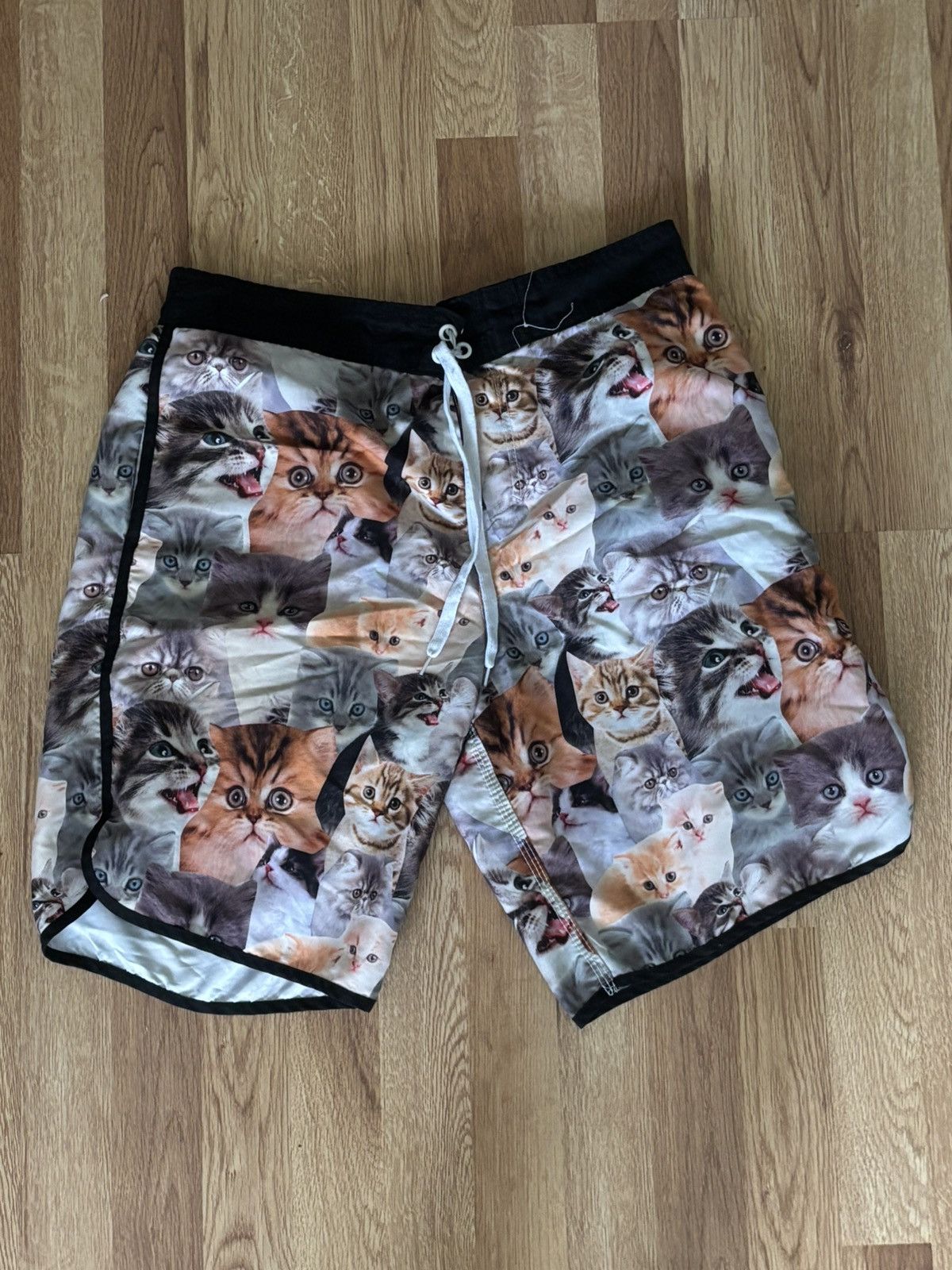 Other Cat Swim Shorts Size US 32 / EU 48 - 1 Thumbnail