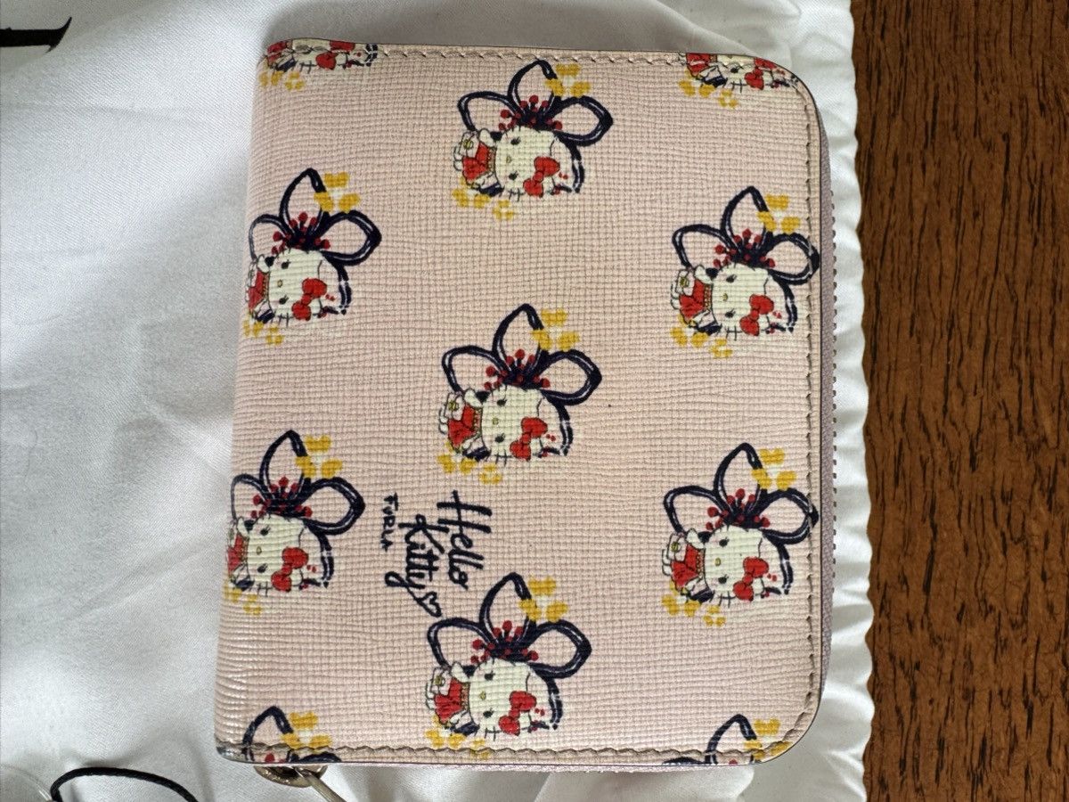 Furla NWT Furla x Hello Kitty Limited Edition Floral Zip Wallet Size ONE SIZE - 4 Thumbnail