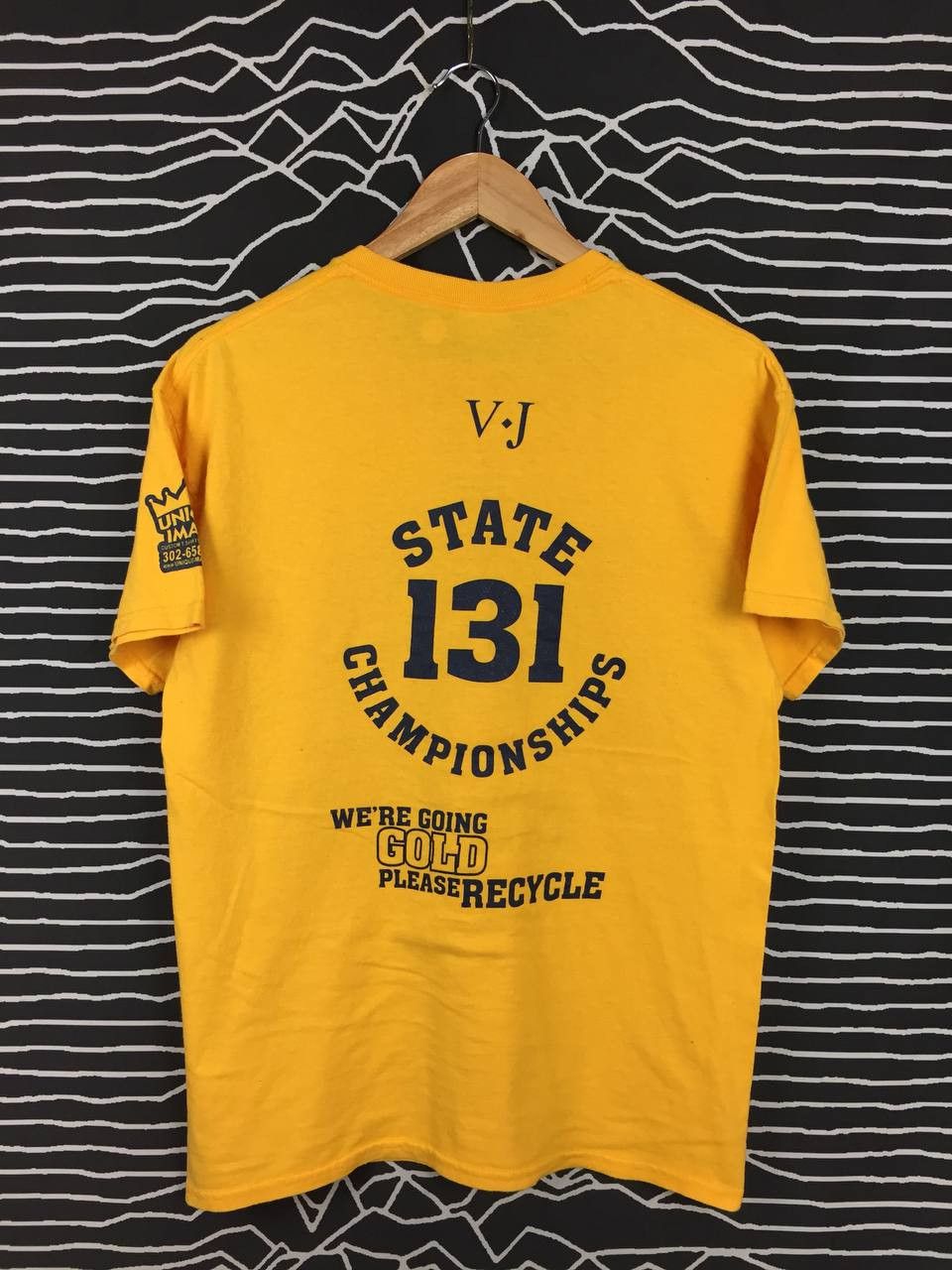 Vintage We Recycle Trophies State Championships Statement Tee Size US M / EU 48-50 / 2 - 5 Thumbnail
