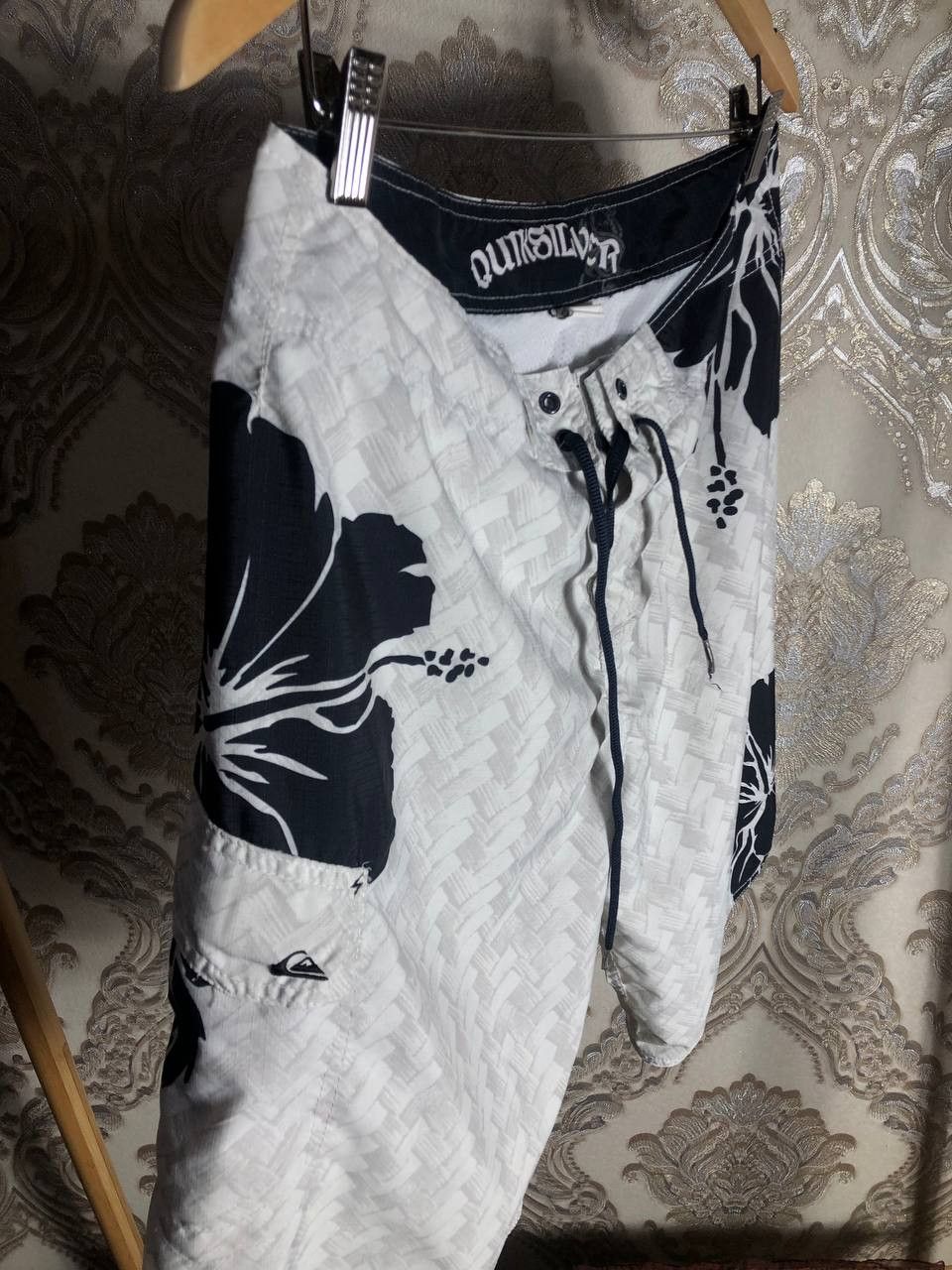 Quiksilver VINTAGE QUIKSILVER FLOWER DESIGNER SURF SHORTS Y2K 90s Size US 32 / EU 48 - 2 Thumbnail