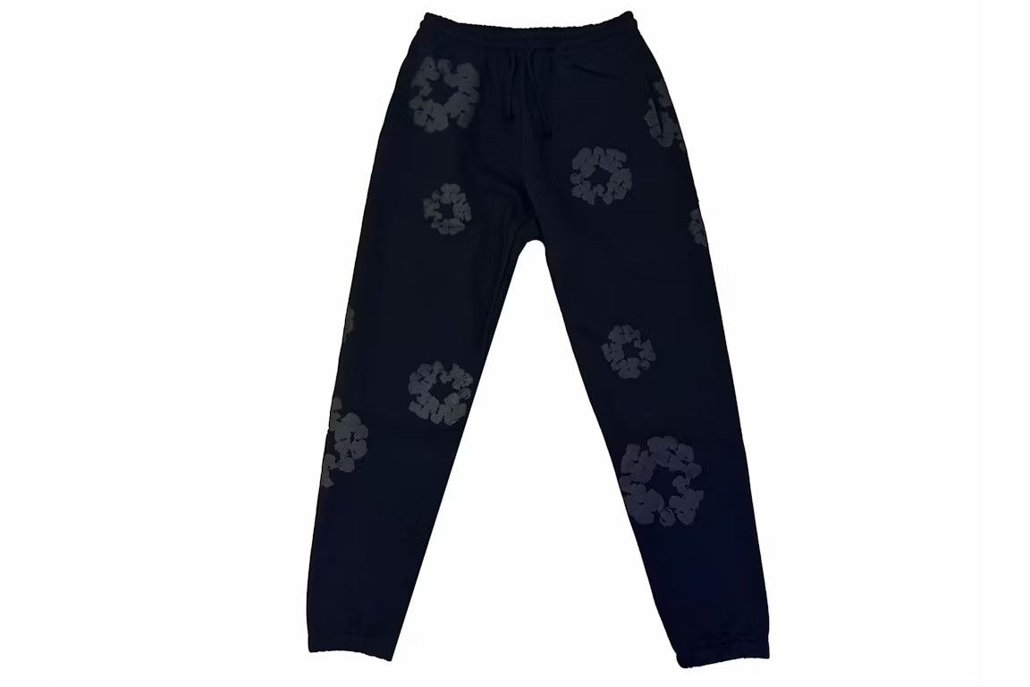 image of Denim Tears Cotton Wreath Sweatpants Black Monochrome - S, Men's (Size 30)