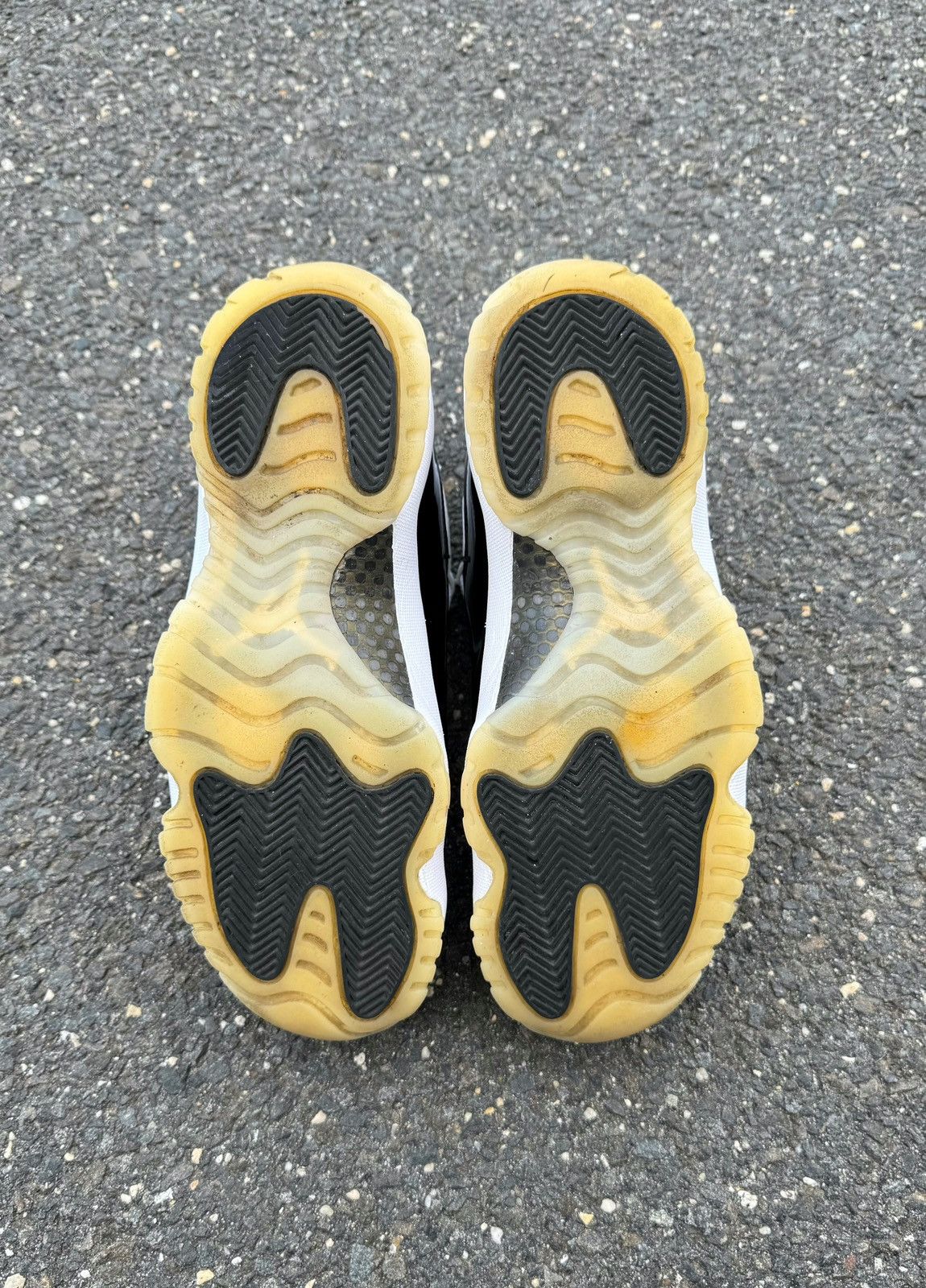 Jordan Brand × Nike Jordan Retro 11 Size US 9.5 / EU 42-43 - 8 Thumbnail
