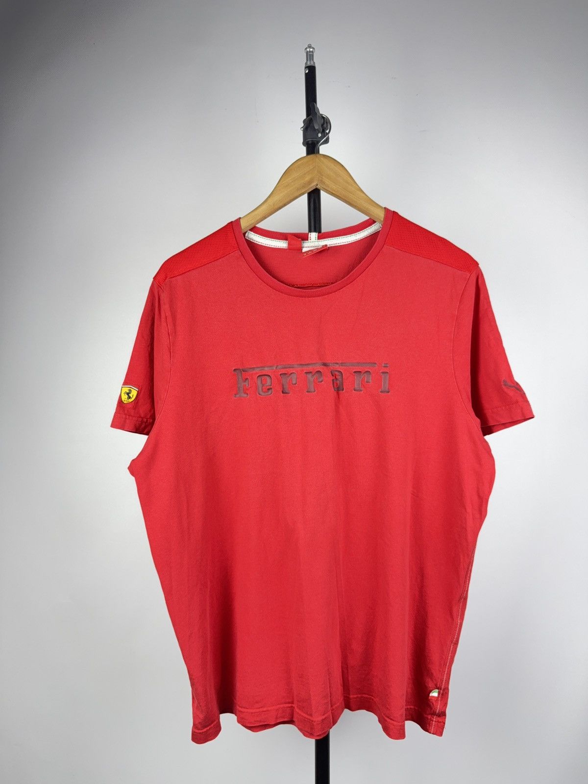 Ferrari Vintage 00s Style Puma Ferrari Big Logo Faded T shirt Size US XL / EU 56 / 4 - 1 Thumbnail