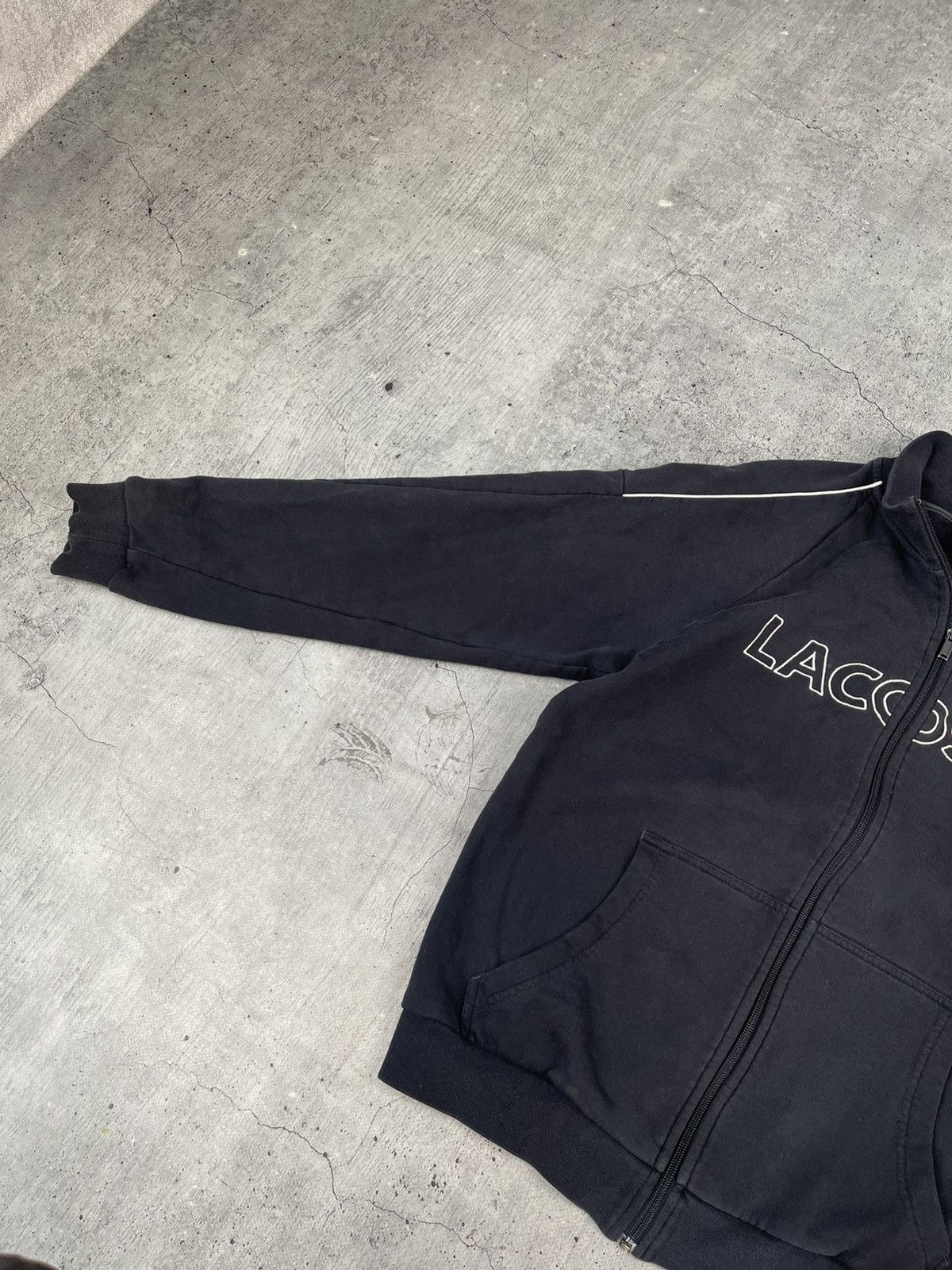 Lacoste 🐊Vintage 90s Big Logo Lacoste Zip Up rare oversized style Size US M / EU 48-50 / 2 - 2 Thumbnail