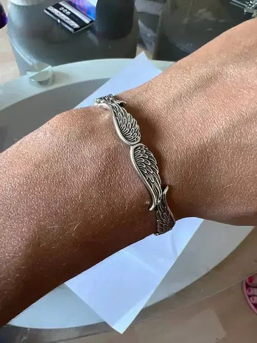 Jewelry Feather Silver Color Open Cuff Bracelet Size ONE SIZE - 1 Thumbnail