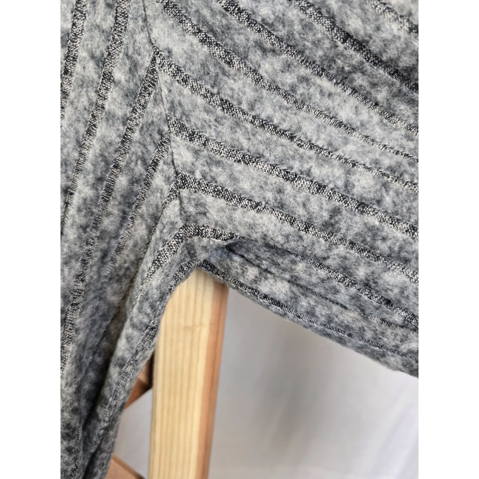 Vintage XIEERDUO Long Sleeve Crew Neck Loose Fit Tunic W/Pockets Dark Gray Sz L - NWT Women Blouse, Polyester Spandex Rayon, 3-Pocket Shirt Dressy Casual Airy Size L / US 10 / IT 46 - 5 Thumbnail