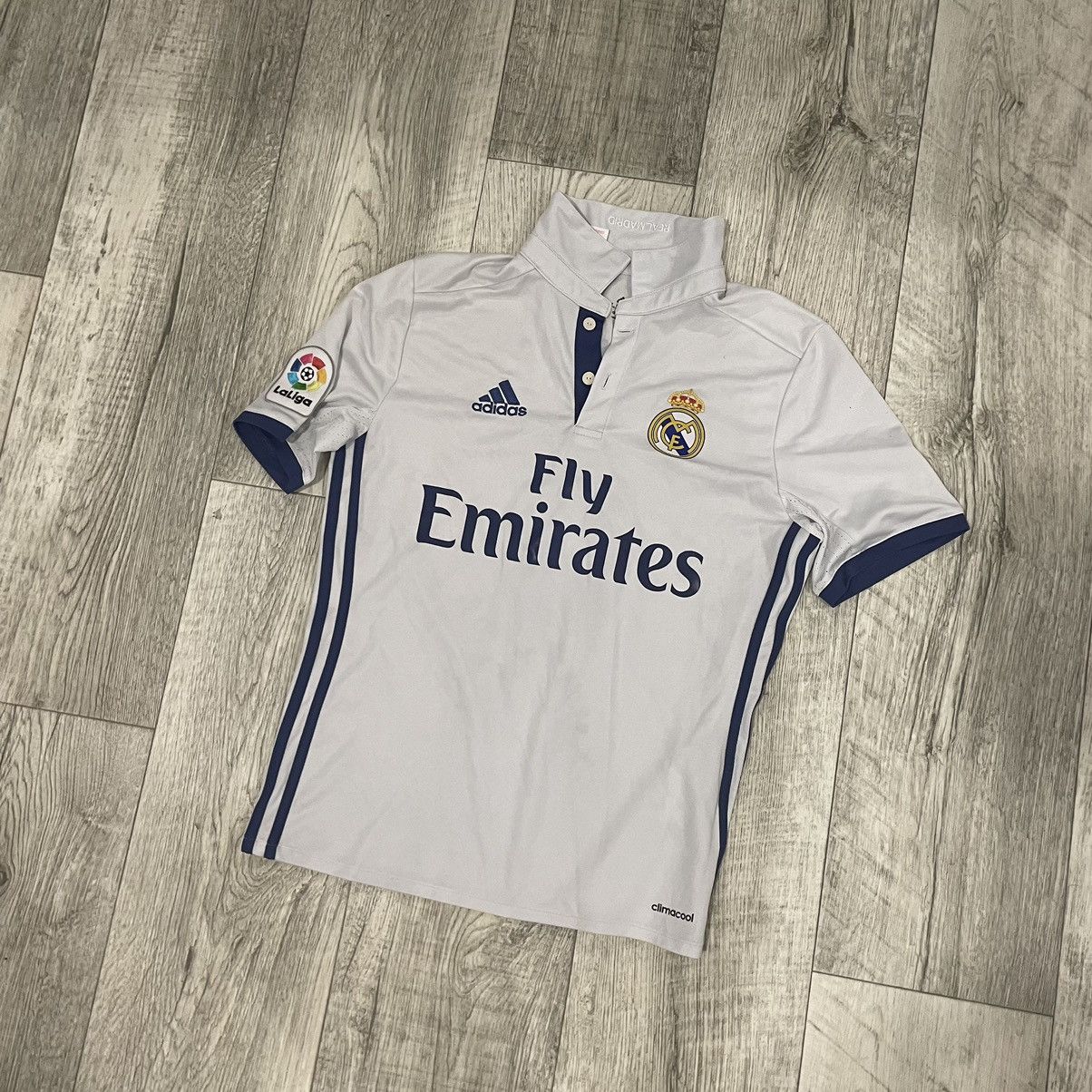 Adidas Adidas Real Madrid 2016 2017 Bale #11 Home Shirt Jersey Size US XS / EU 42 / 0 - 1 Thumbnail