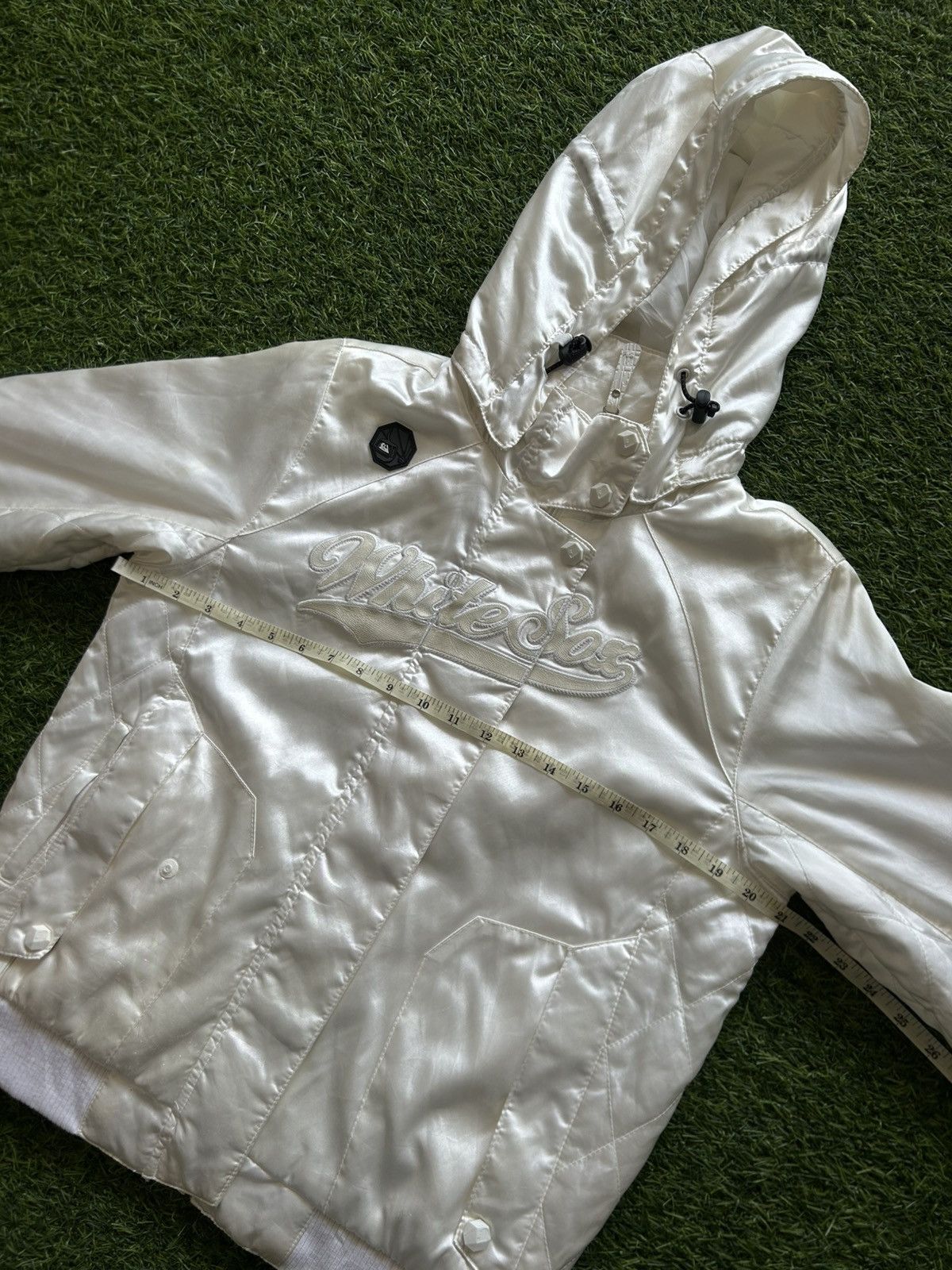 MLB Rare MLB White Sox Satin Puffy Jacket ZipOff Hood Streetwear Size US S / EU 44-46 / 1 - 3 Thumbnail