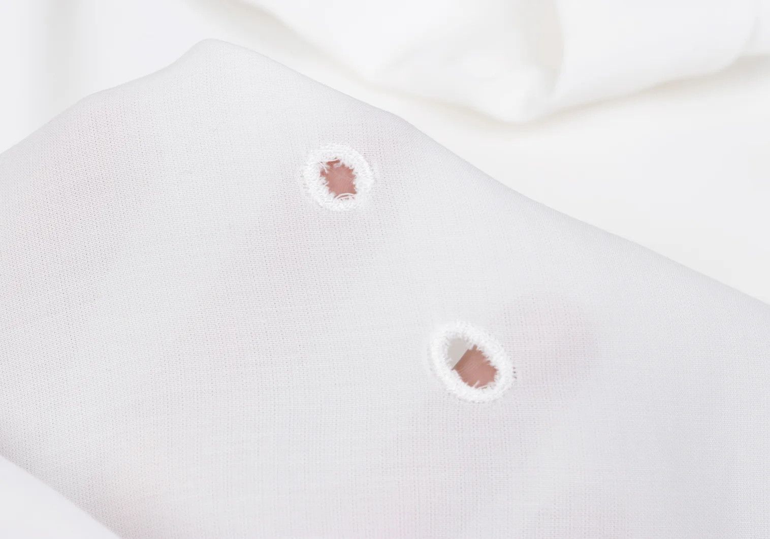 Yohji Yamamoto Yohji Yamamoto Dot Cutting Rayon Shirt White M Size US M / EU 48-50 / 2 - 15 Thumbnail