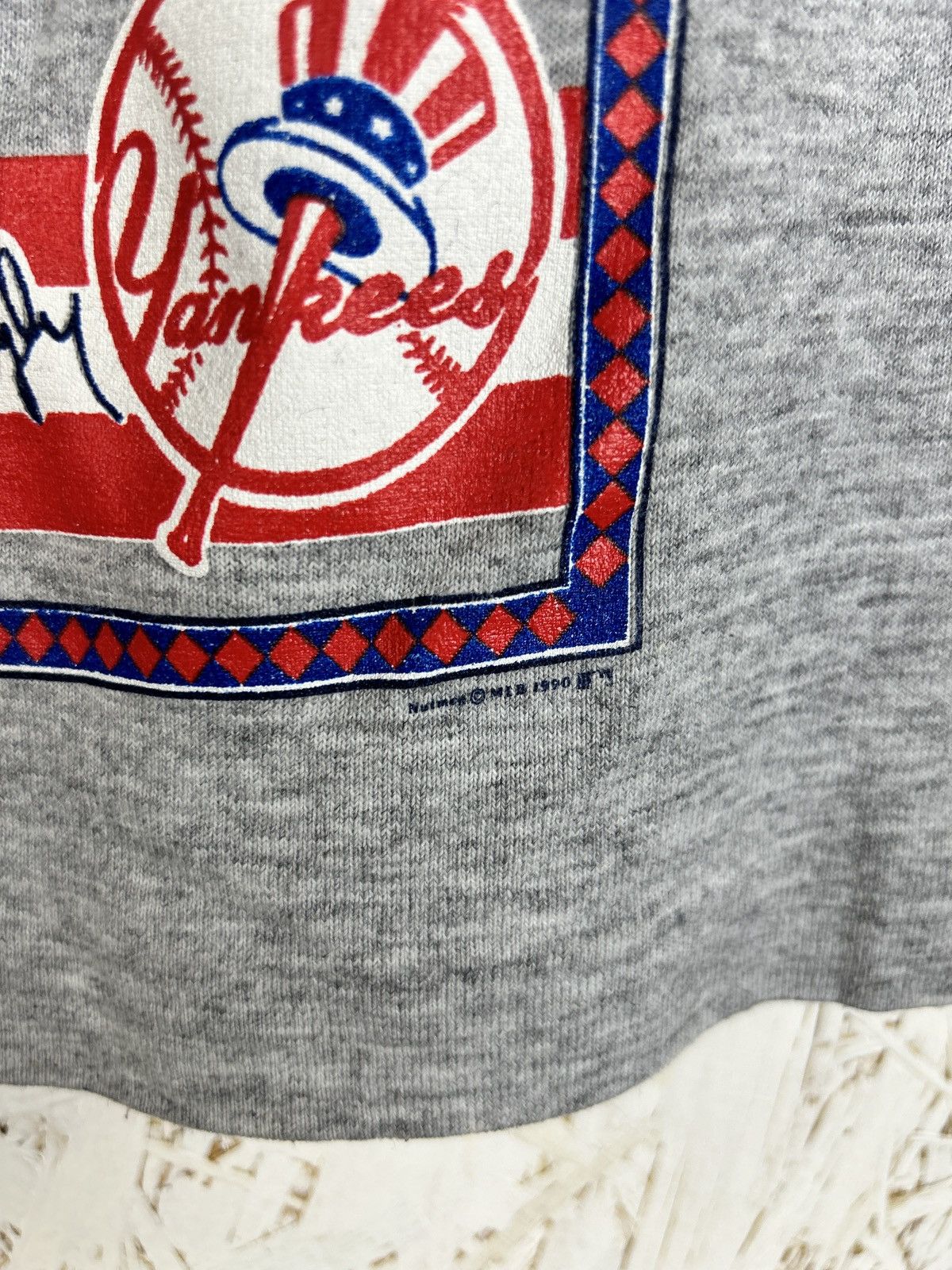 Nutmeg 90s Nutmeg 1990 MLB Don Mattingly #23 NY Yankees Shorts Size US 34 / EU 50 - 3 Thumbnail