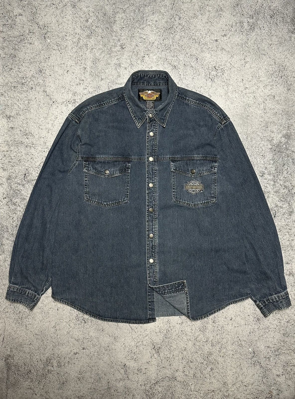 Vintage Vintage Harley Davidson Denim Button Shirt Size US XL / EU 56 / 4 - 1 Thumbnail