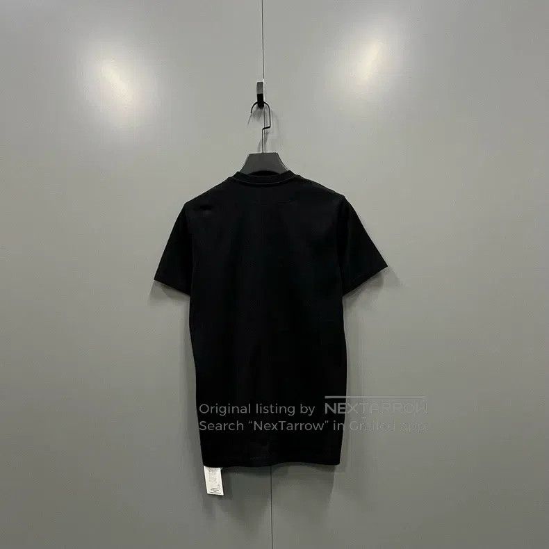 Givenchy Givenchy Shark Short Sleeve - Size XS Size US XS / EU 42 / 0 - 3 Thumbnail