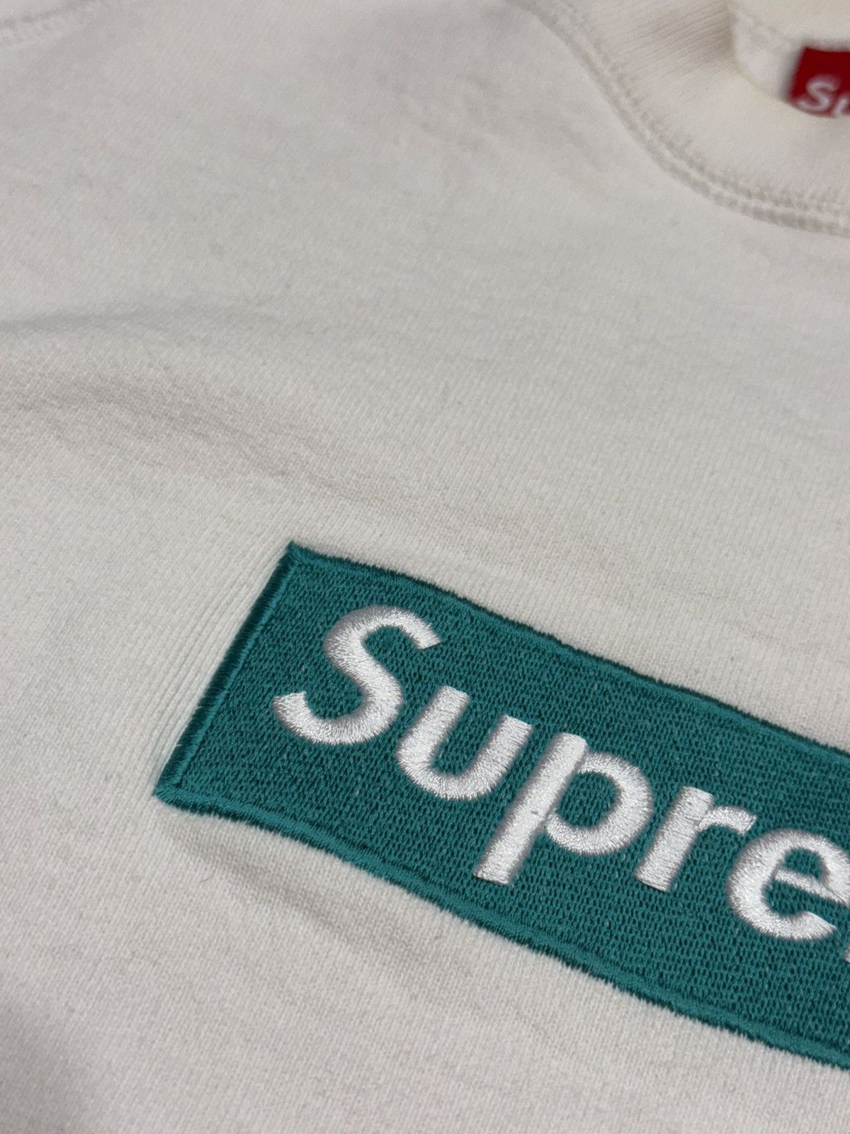 Supreme Supreme 2006 Teal on White Box Logo Crewneck Sweatshirt Size US L / EU 52-54 / 3 - 4 Thumbnail