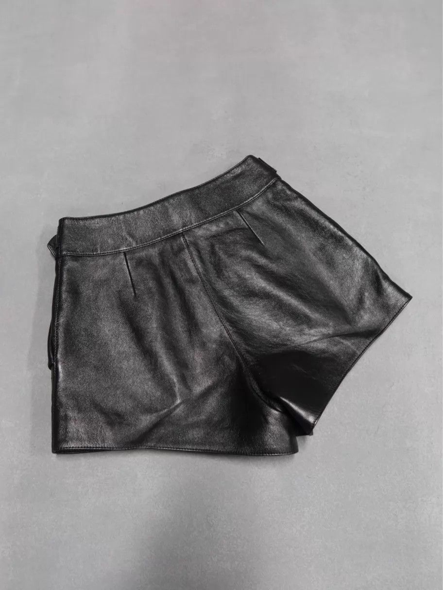 Saint Laurent Paris SAINT LAURENT Women's Black Sheepskin Shorts 34 Size 25" / US 0 / IT 36 - 2 Thumbnail