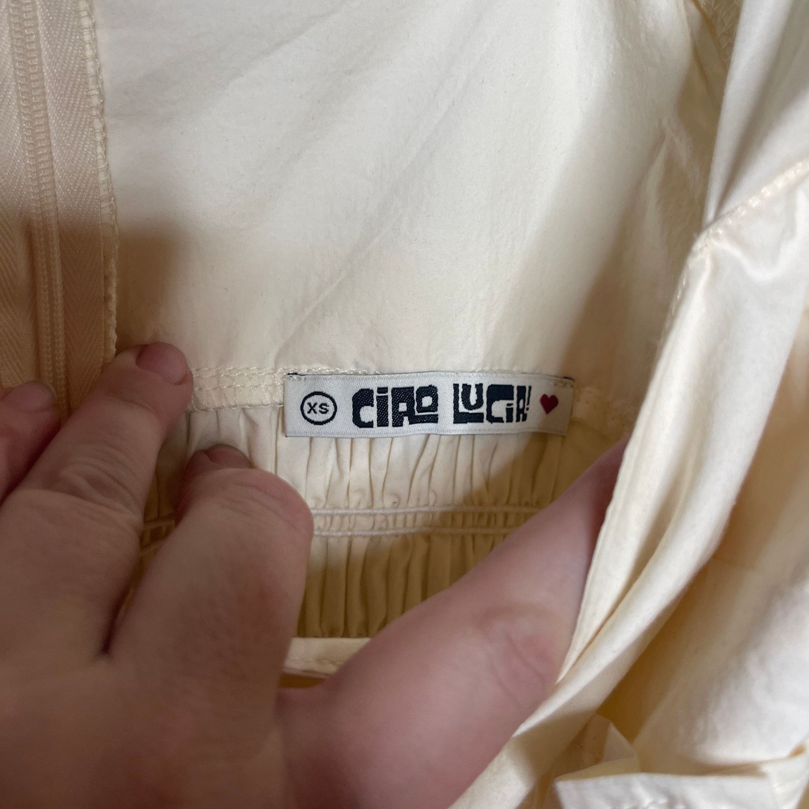 Ciao Lucia Ciao Lucia cream Katina crop top ballon sleeves sz XS Size XS / US 0-2 / IT 36-38 - 2 Thumbnail
