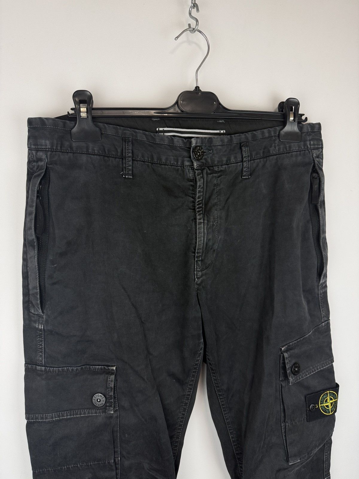 Stone Island Black Stone Island cargo trousers Size US 32 / EU 48 - 3 Thumbnail