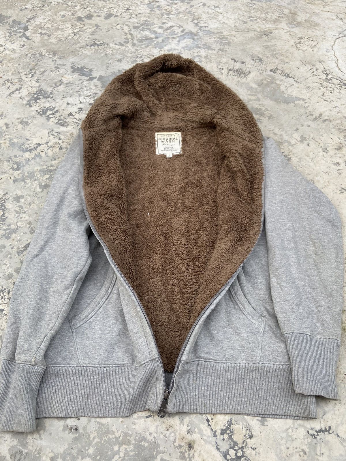 Uniqlo hoodie serva vintage