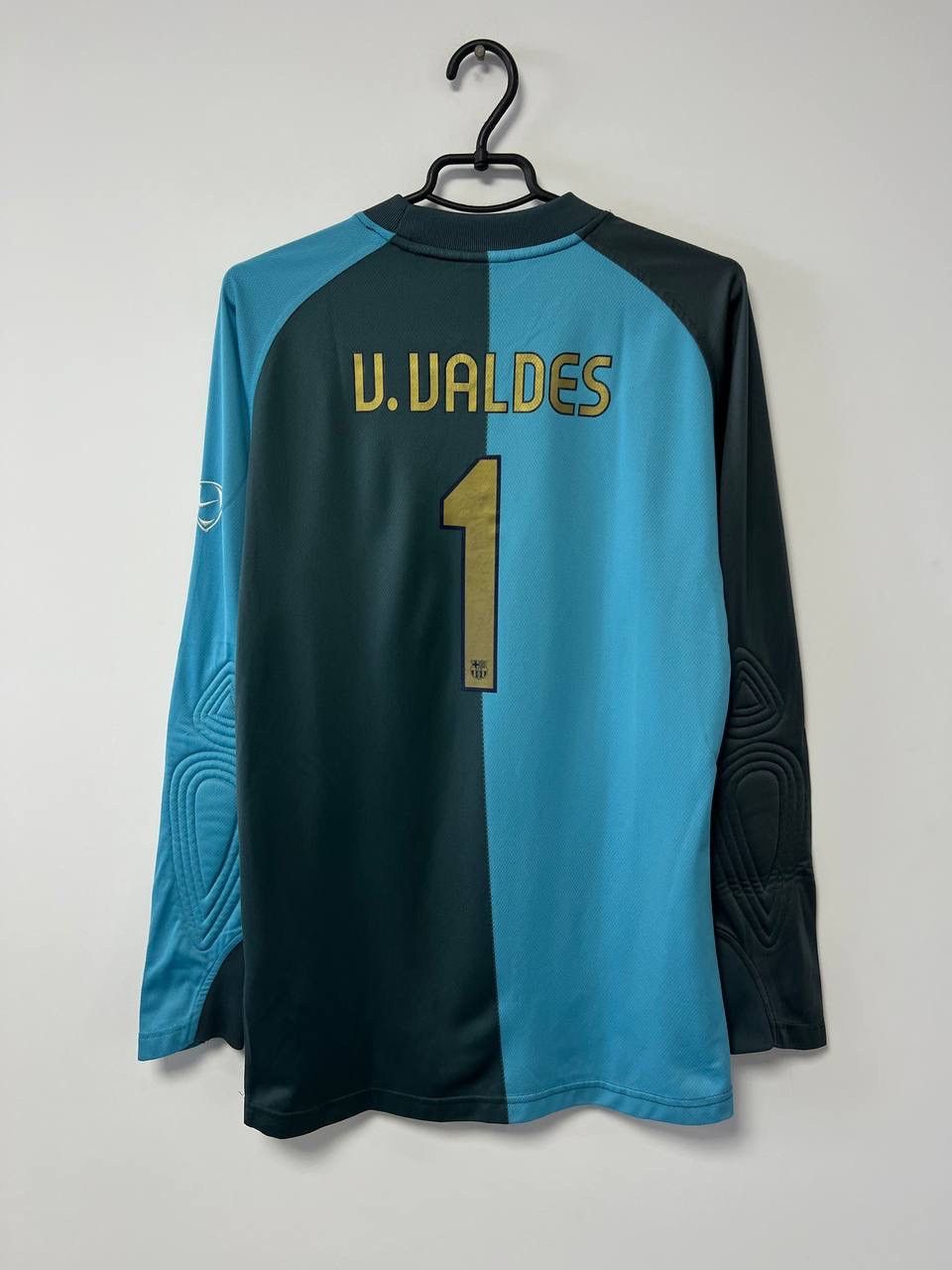 Nike Barcelona 2006/2007 Victor Valdes Football Shirt Nike S Size US S / EU 44-46 / 1 - 1 Thumbnail