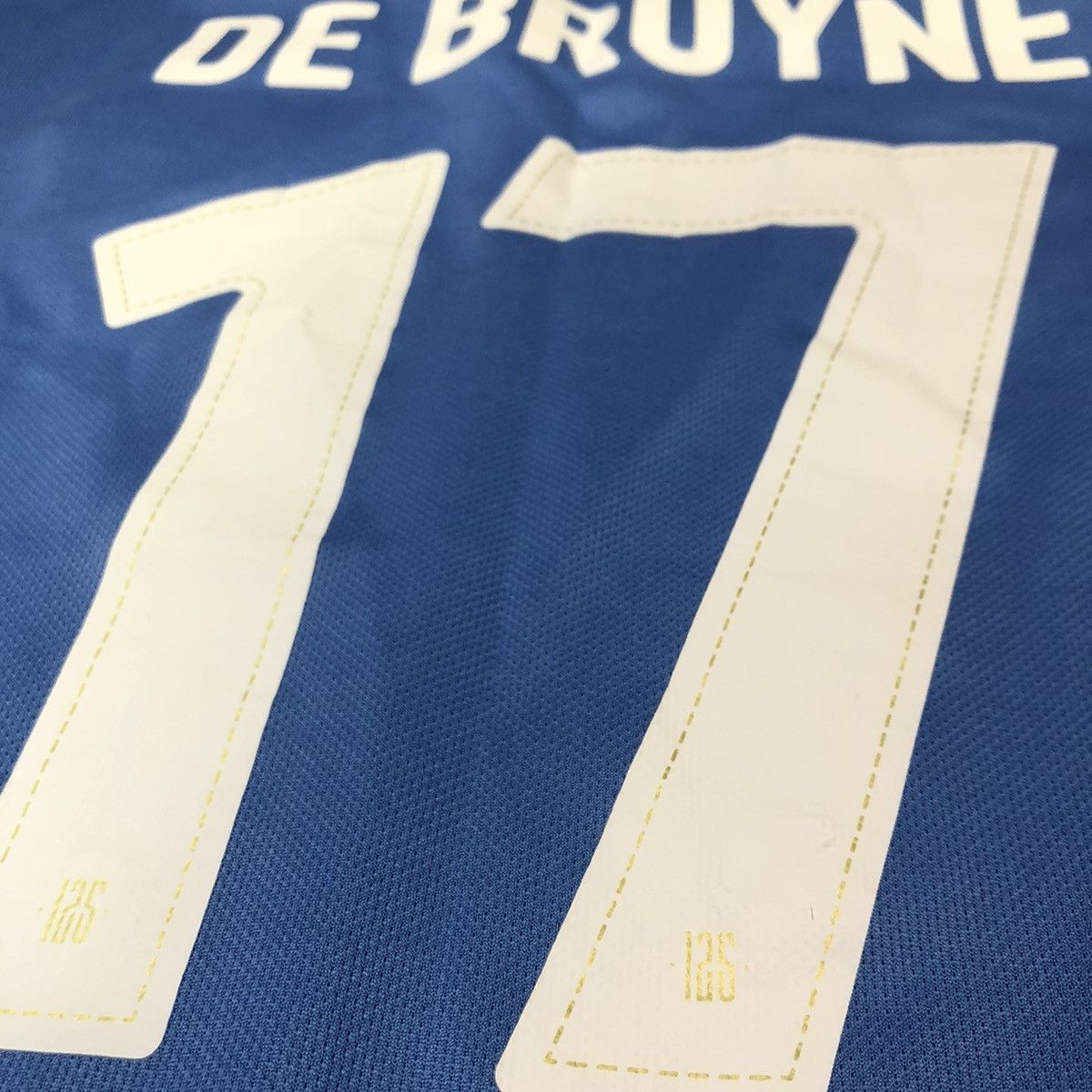 Puma Manchester City 19/20 special jersey #17 De Bruyne Size US L / EU 52-54 / 3 - 6 Thumbnail